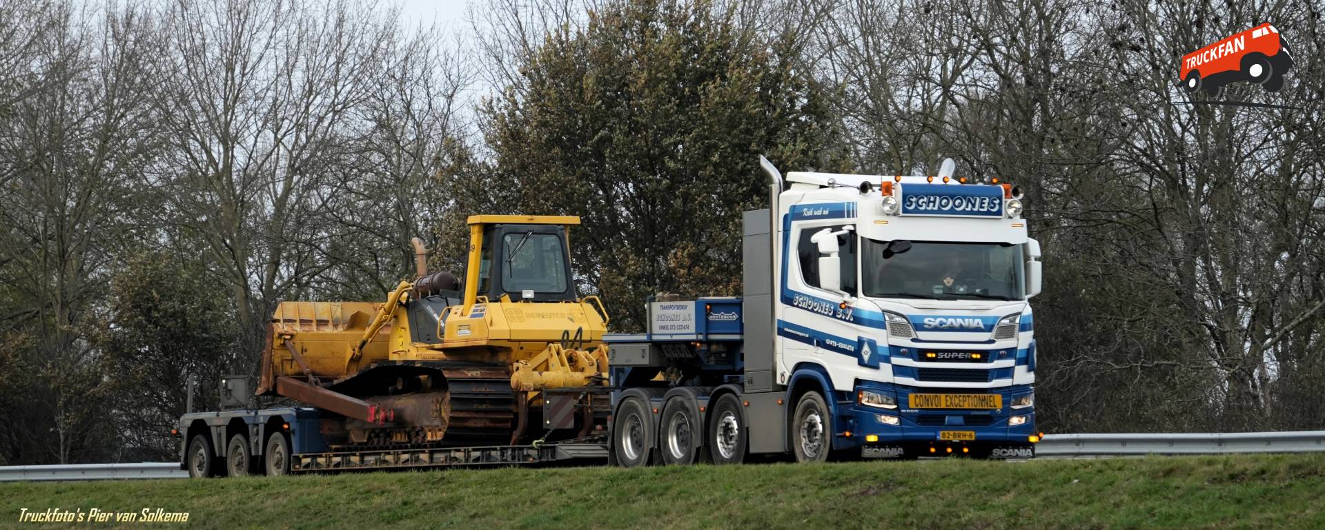Scania R650 vrachtwagen bij A7 Sneek