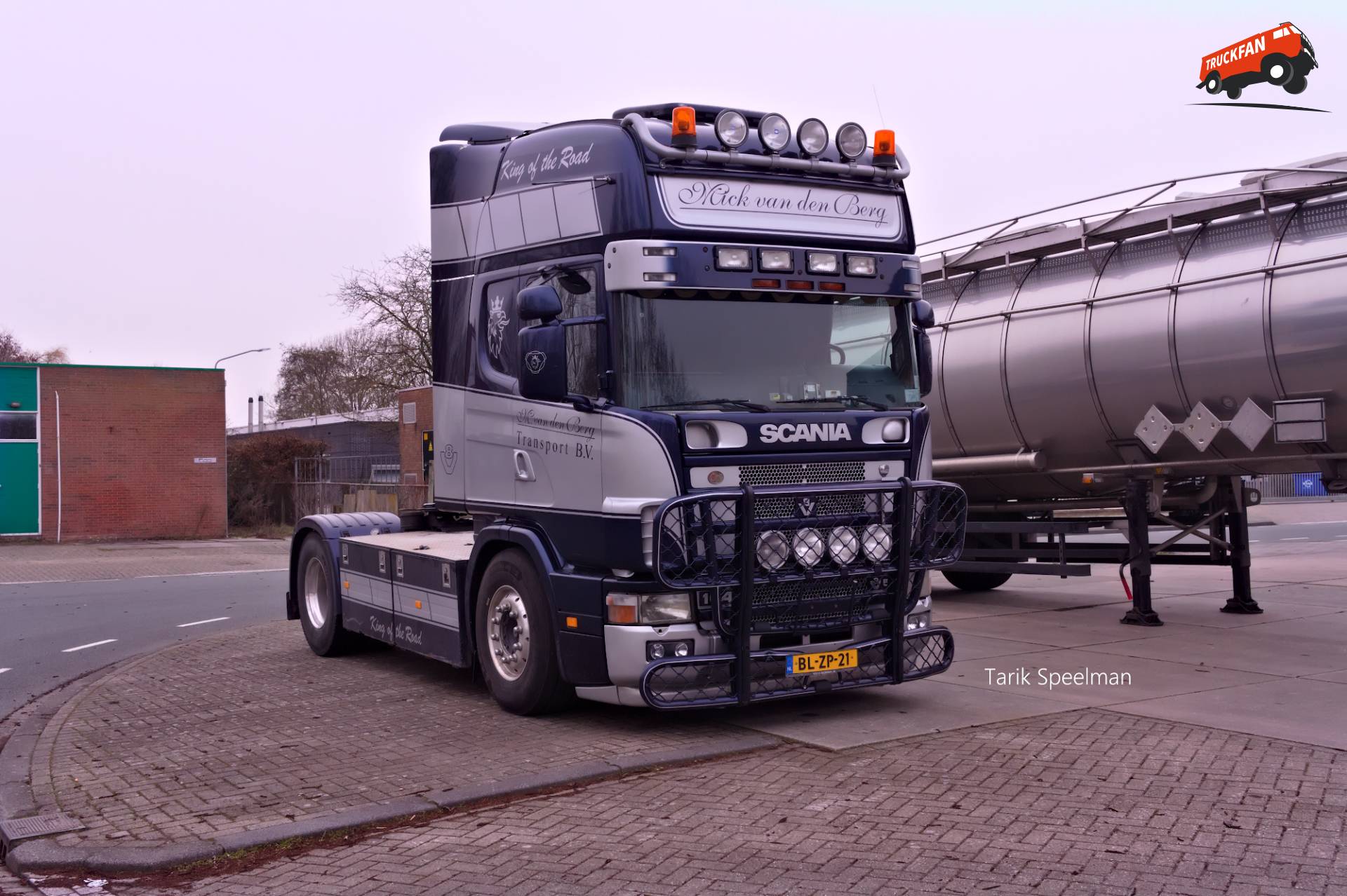 Scania 164L vrachtwagen BL-ZP-21 in Zwijndrecht