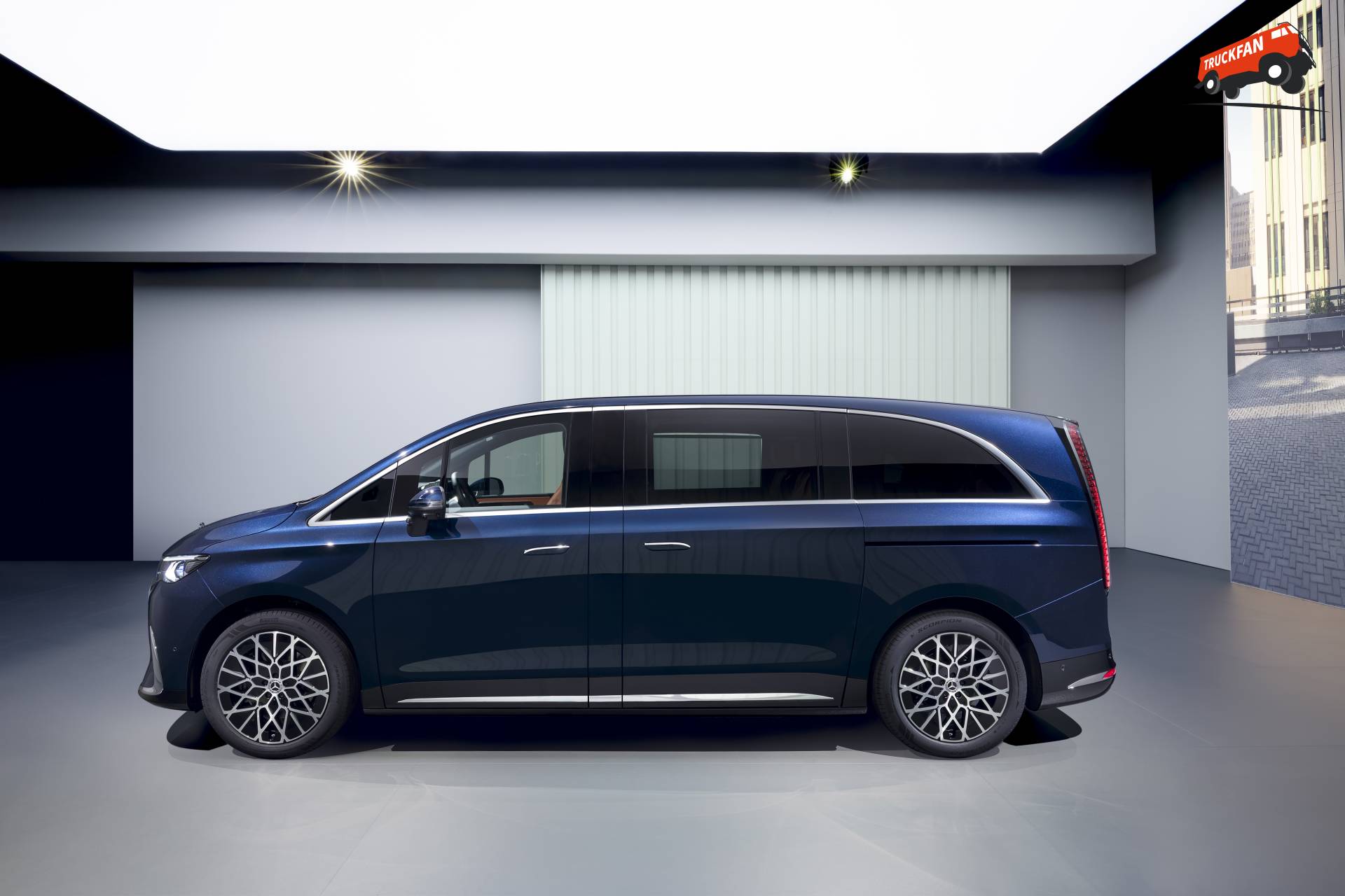 Mercedes-Benz VLE met modulaire Van Architecture ontwerp
