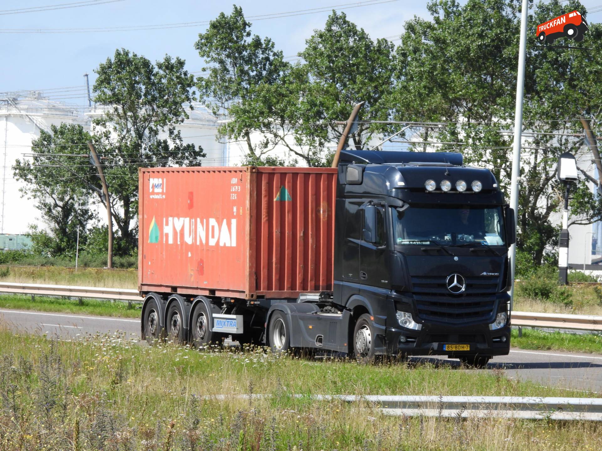 Mercedes-Benz Actros 1848 4x2 van 2013