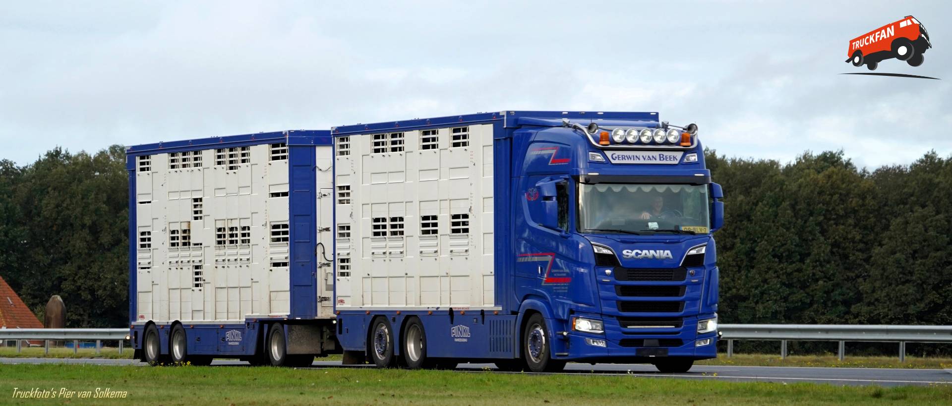 Scania S660 vrachtwagen bij A7 Joure