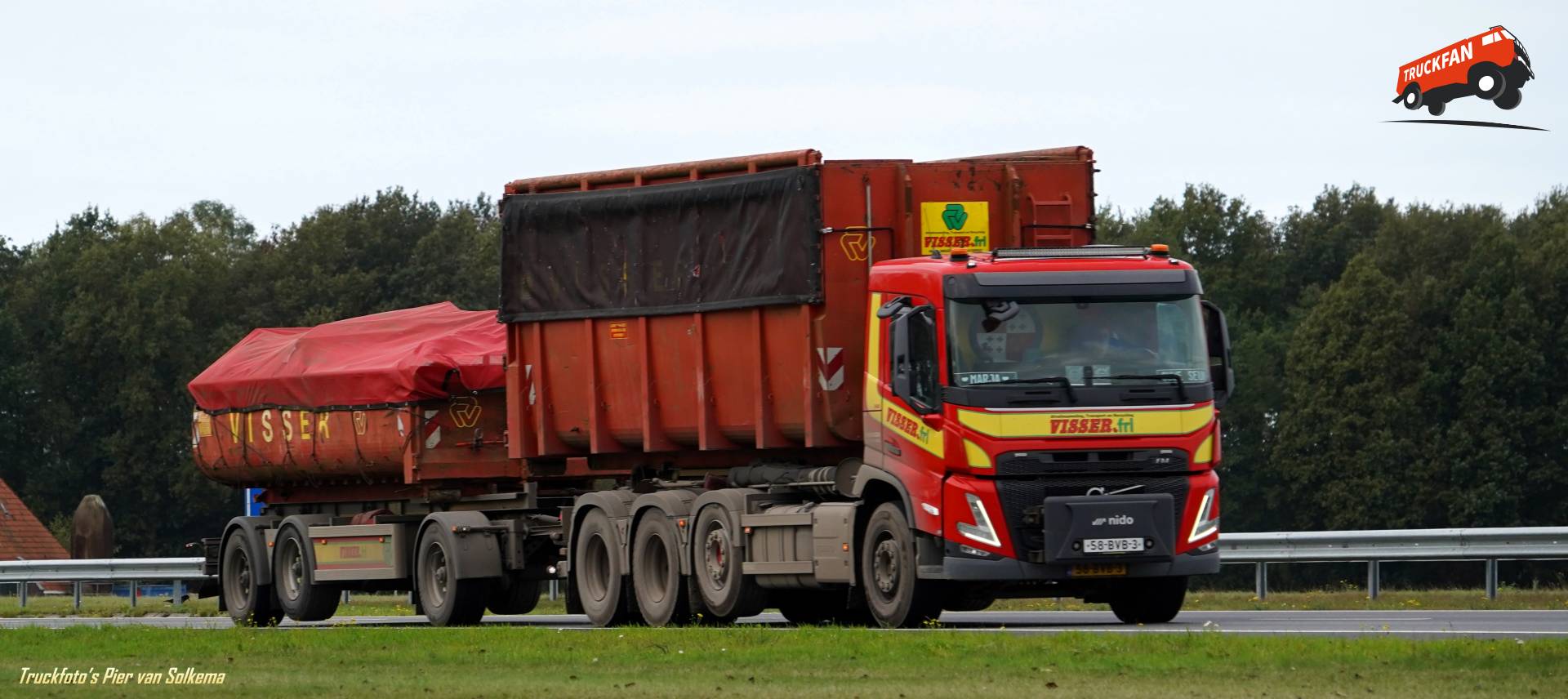 Volvo FM vrachtwagen bij Bedrijf Visser
