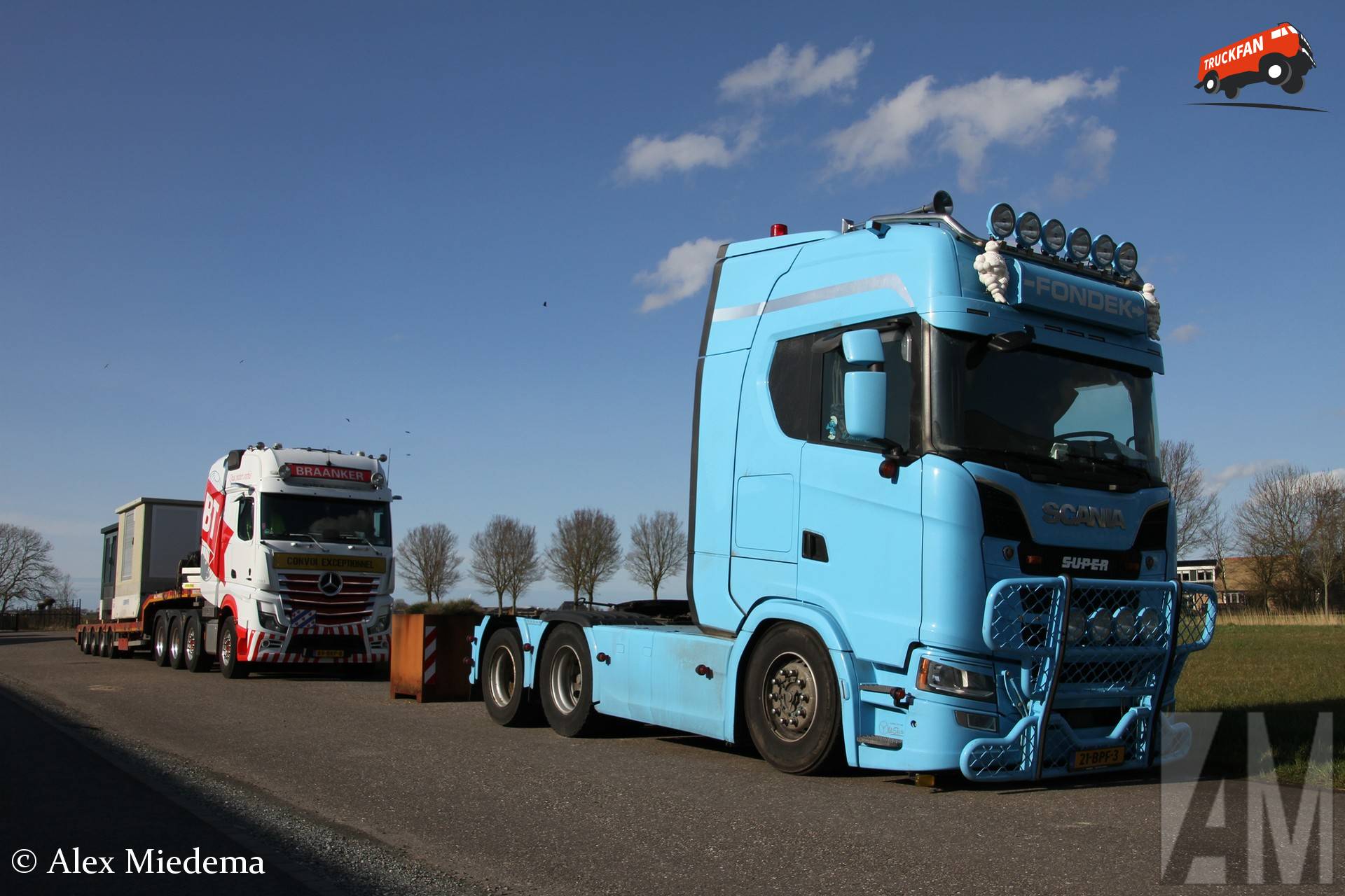 Scania S540 van Fondek en Mercedes-Benz Actros van Braanker
