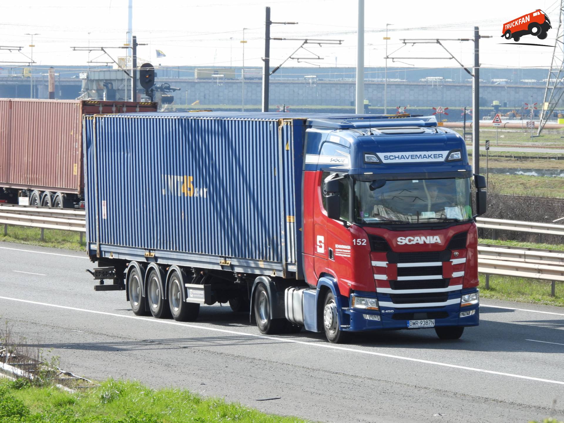 Scania S450 4x2 vrachtwagen op N15 bij Slag Bergeend
