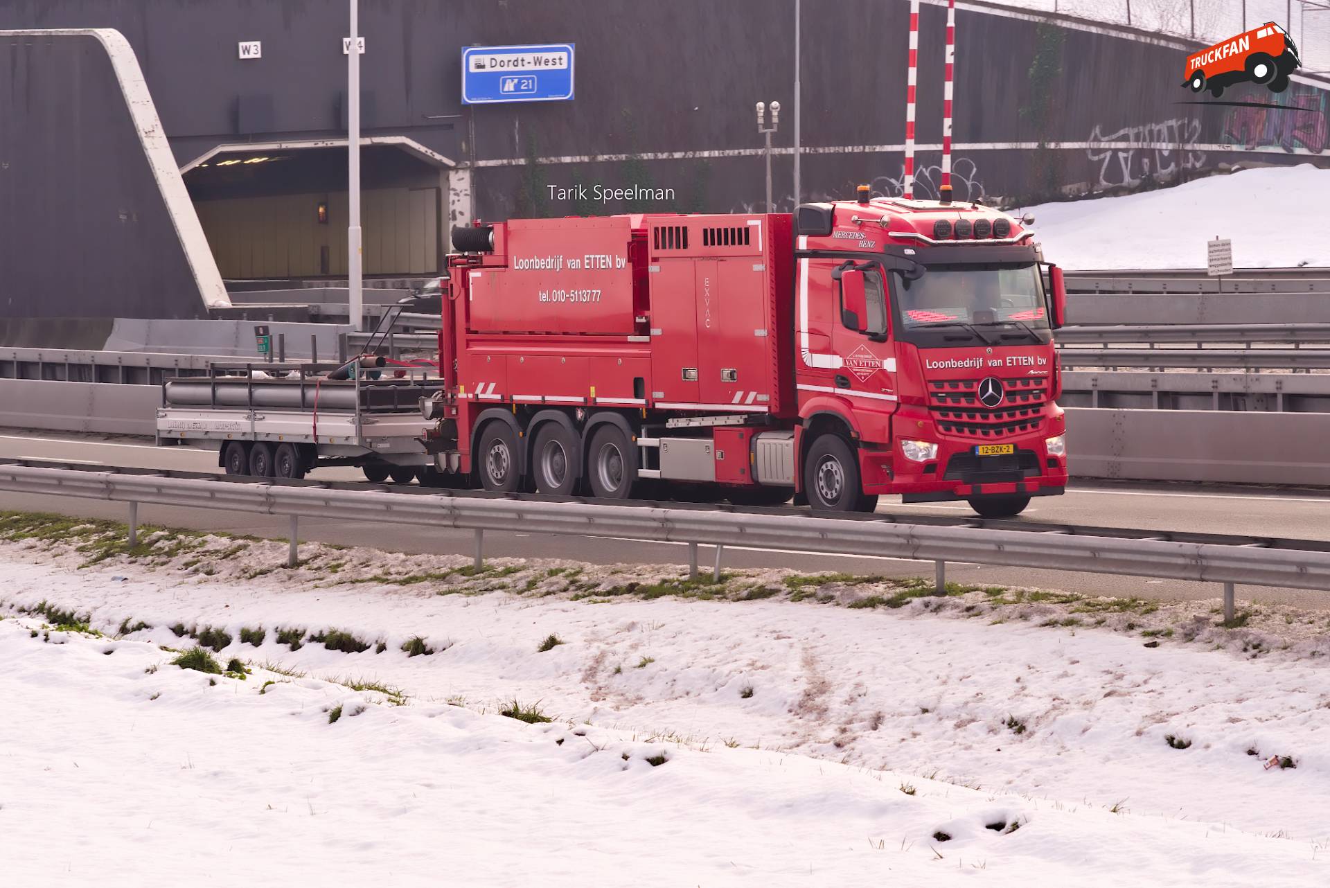 Mercedes-Benz Arocs vrachtwagen op A16