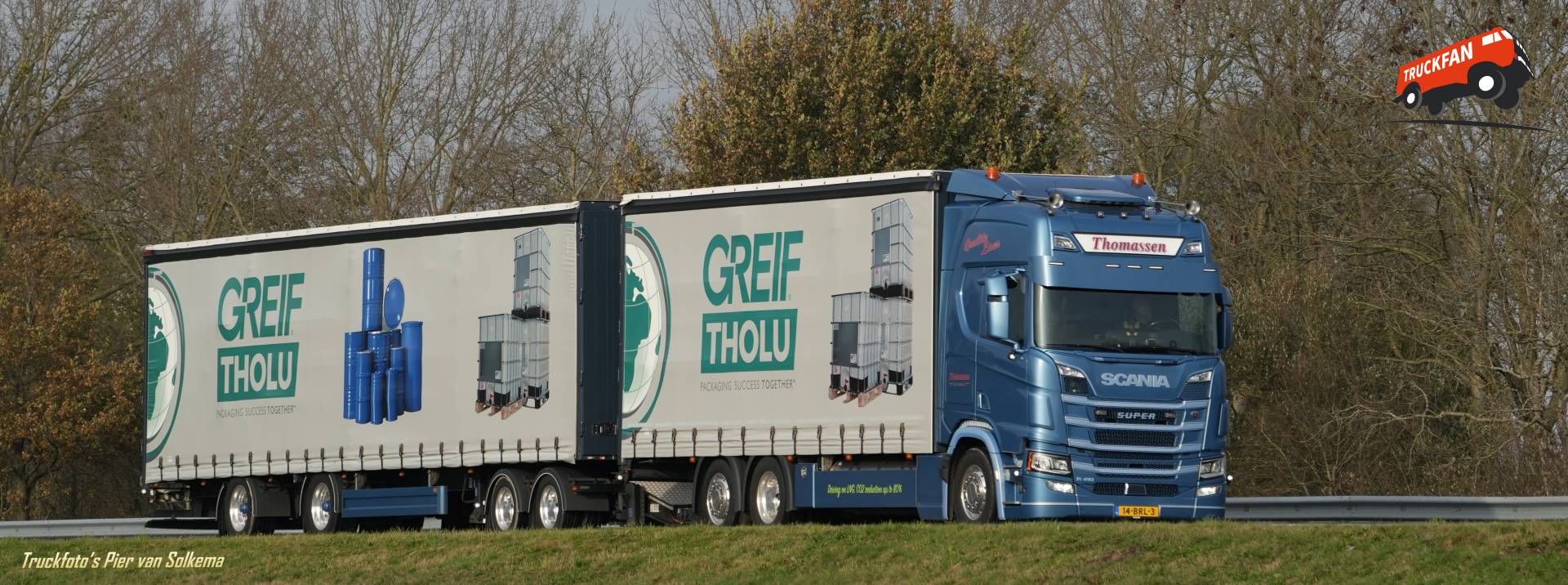 Scania R410 vrachtwagen bij A7 Sneek