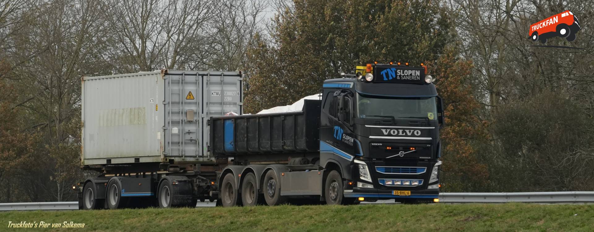 Volvo FH4 vrachtwagen bij A7 Sneek