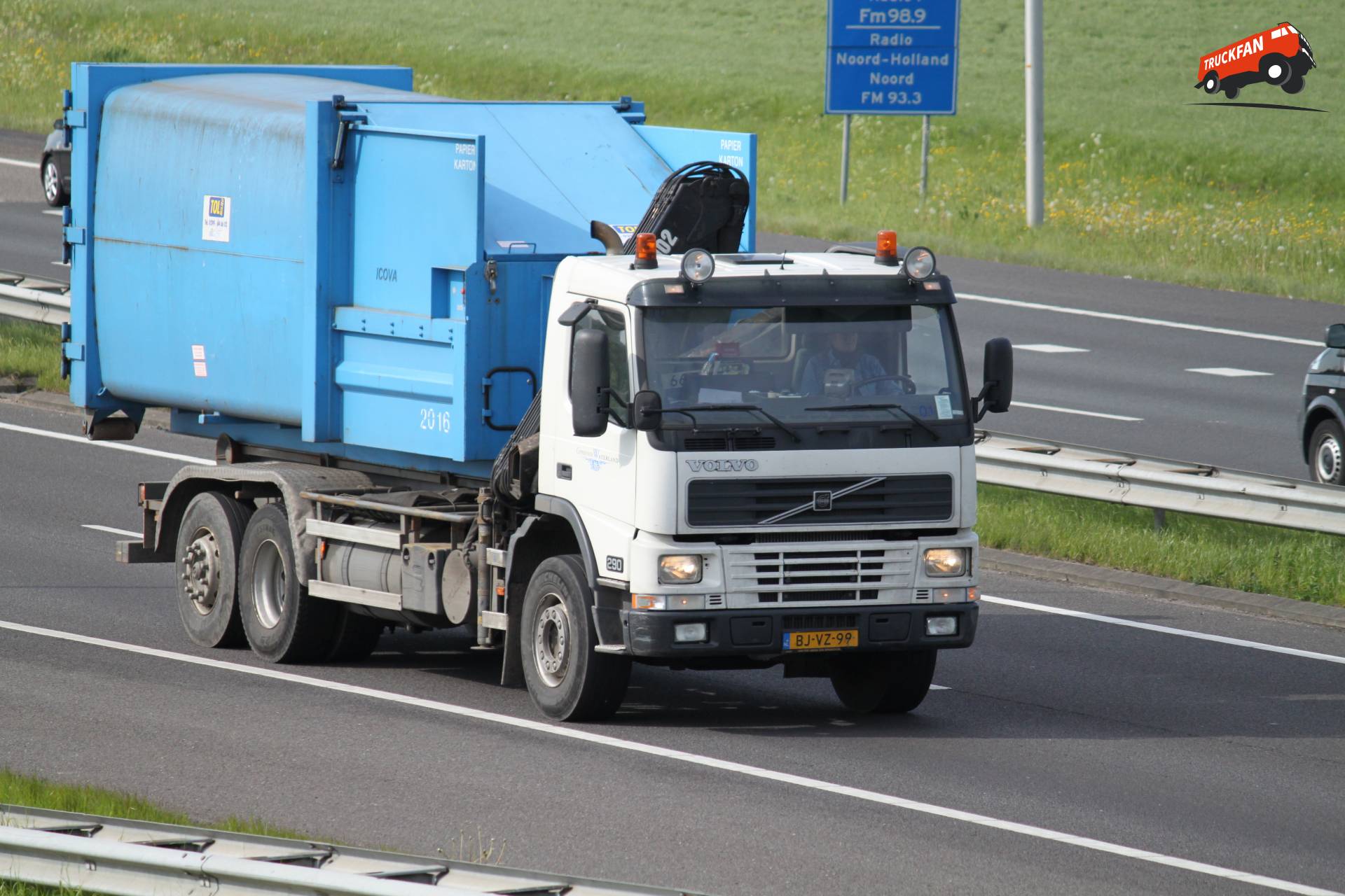Volvo FM truck van Gemeente Waterland