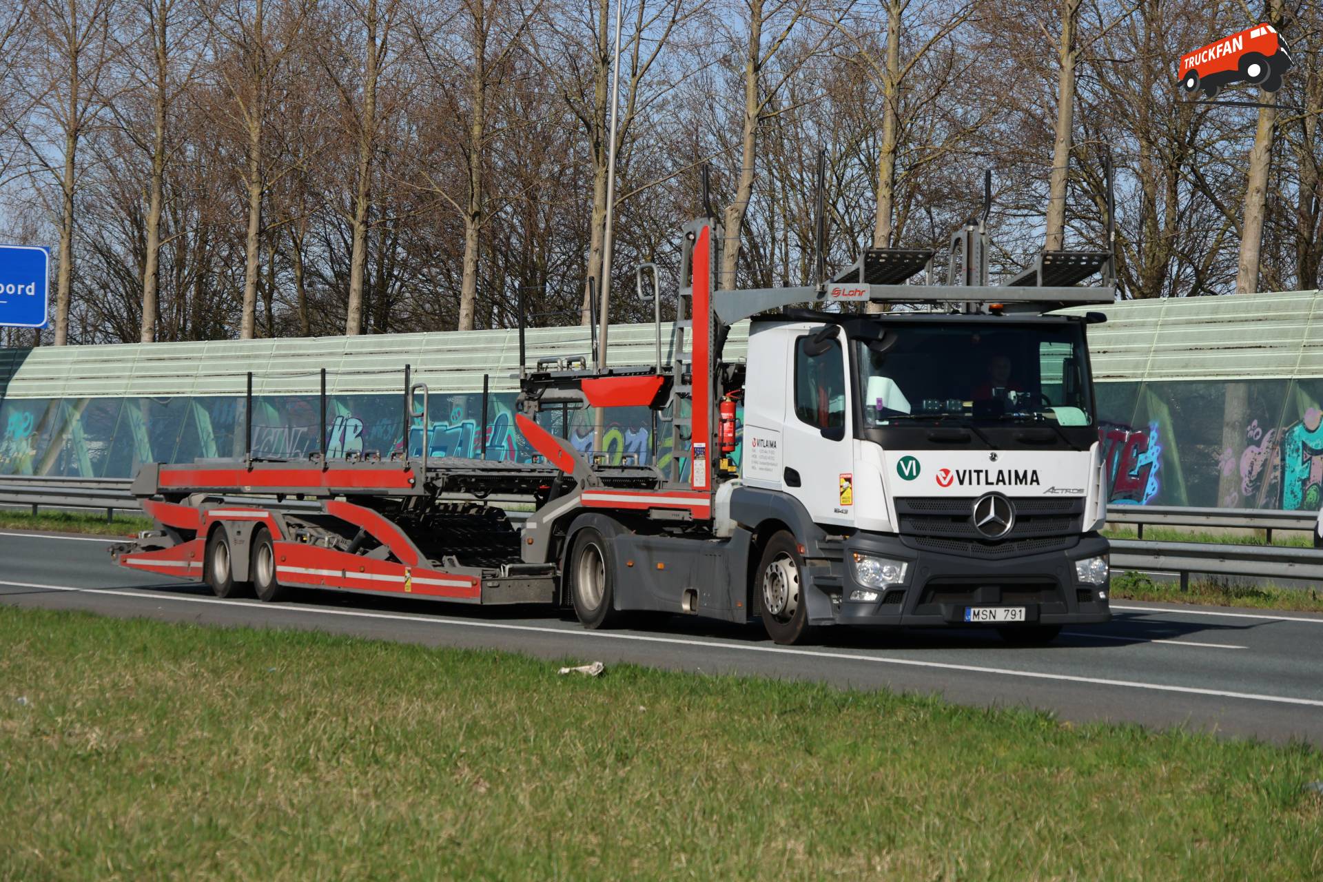 Mercedes-Benz Actros op de A7 bij Hoorn