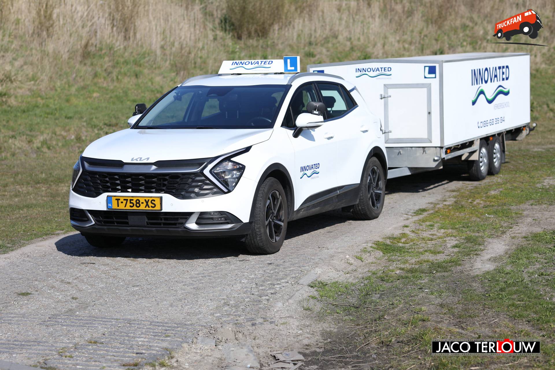 E-achter-B combinatie van Innovated Verkeersschool