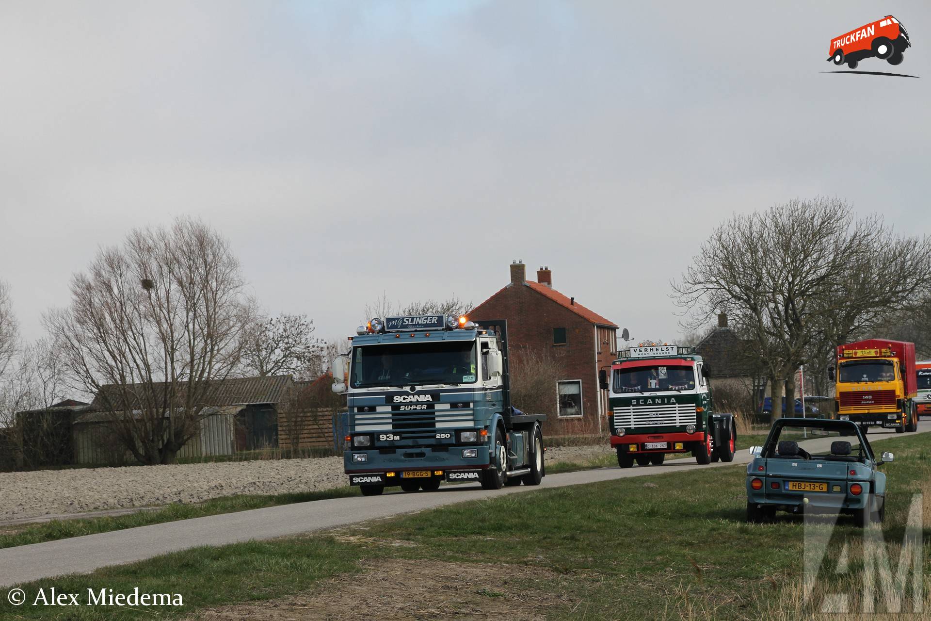 Scania P93M280 truck in Noordwesthoek van Fryslân