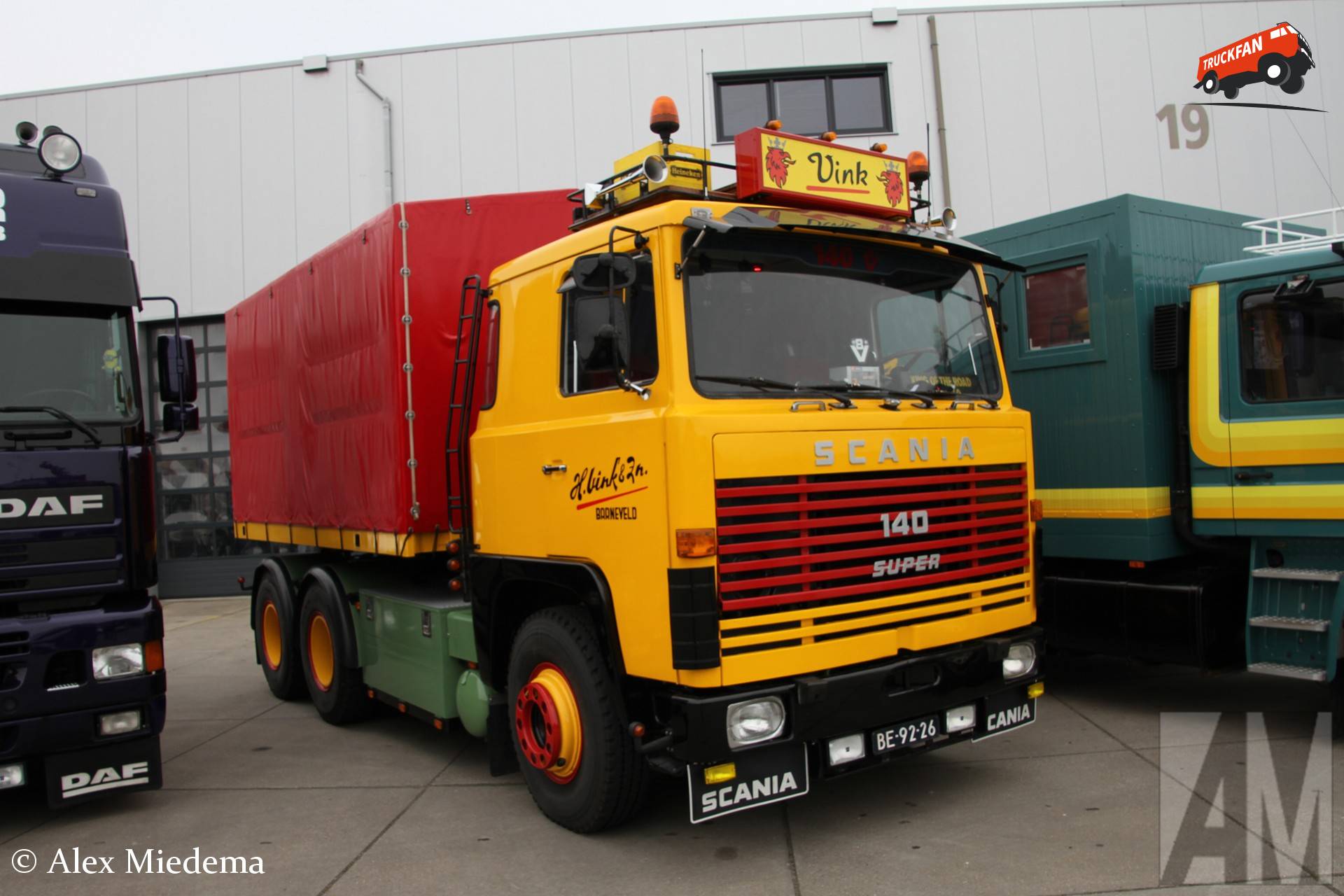 Scania 140 truck van Transportbedrijf H. Vink en Zonen