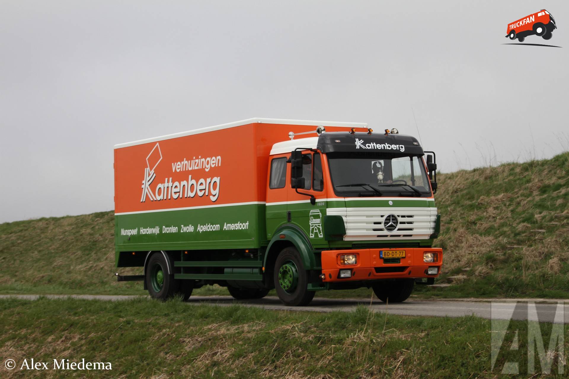 Mercedes-Benz 1624 truck at Trucks on Tour 2026
