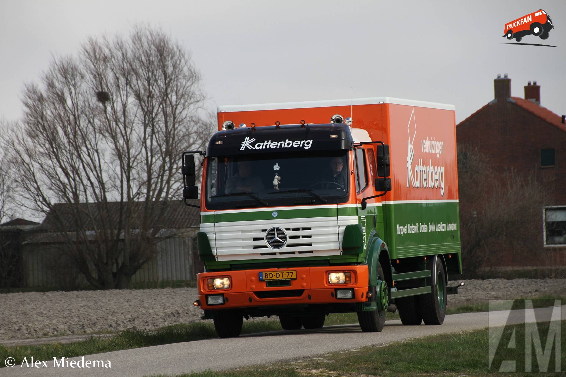 Mercedes-Benz 1624 vrachtwagen van Kattenberg