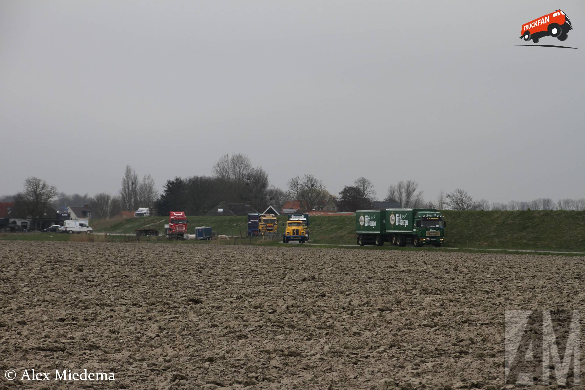 Combinatie voor drankentransport met Bitburger reclame