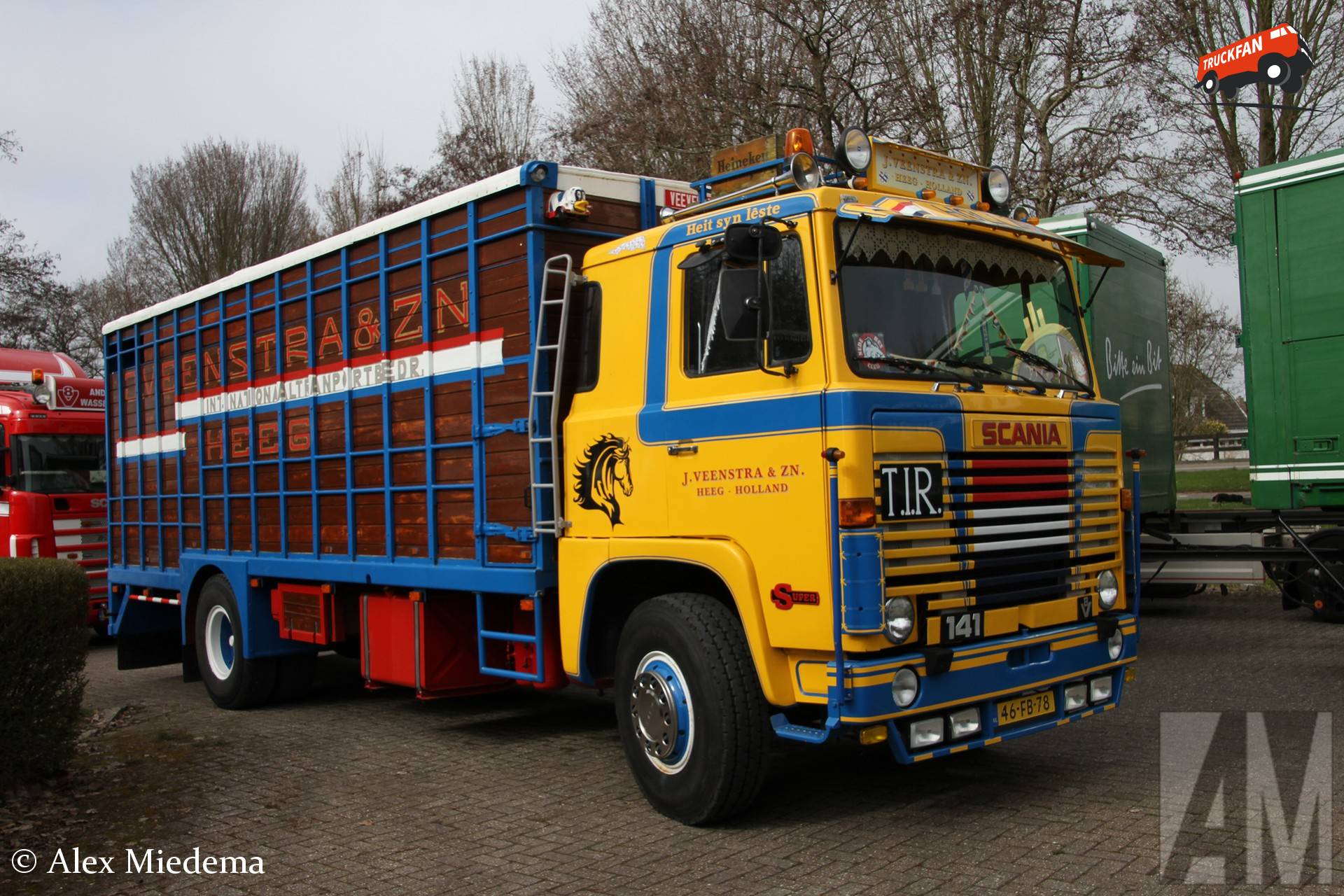 Scania LB141 vrachtwagen in de noordwesthoek van Friesland