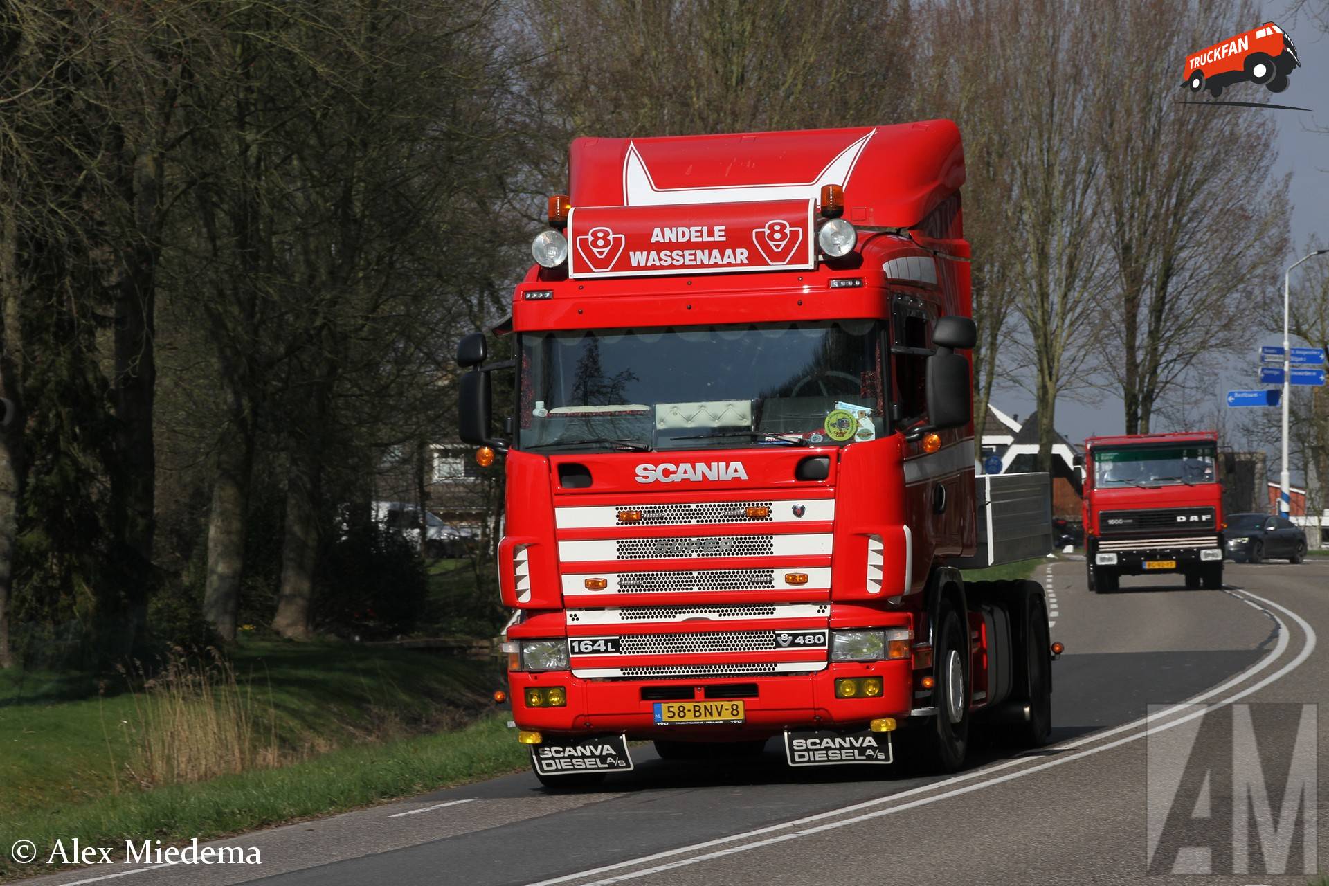 Andele Wassenaar met zijn Scania 164