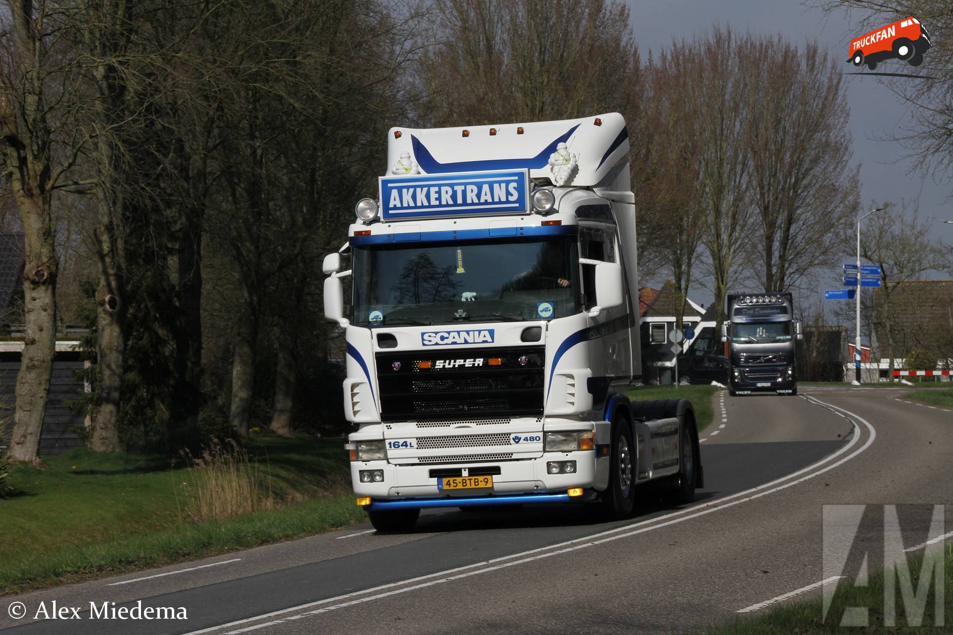 Scania 164L480 truck van Akkertrans in Fryslân