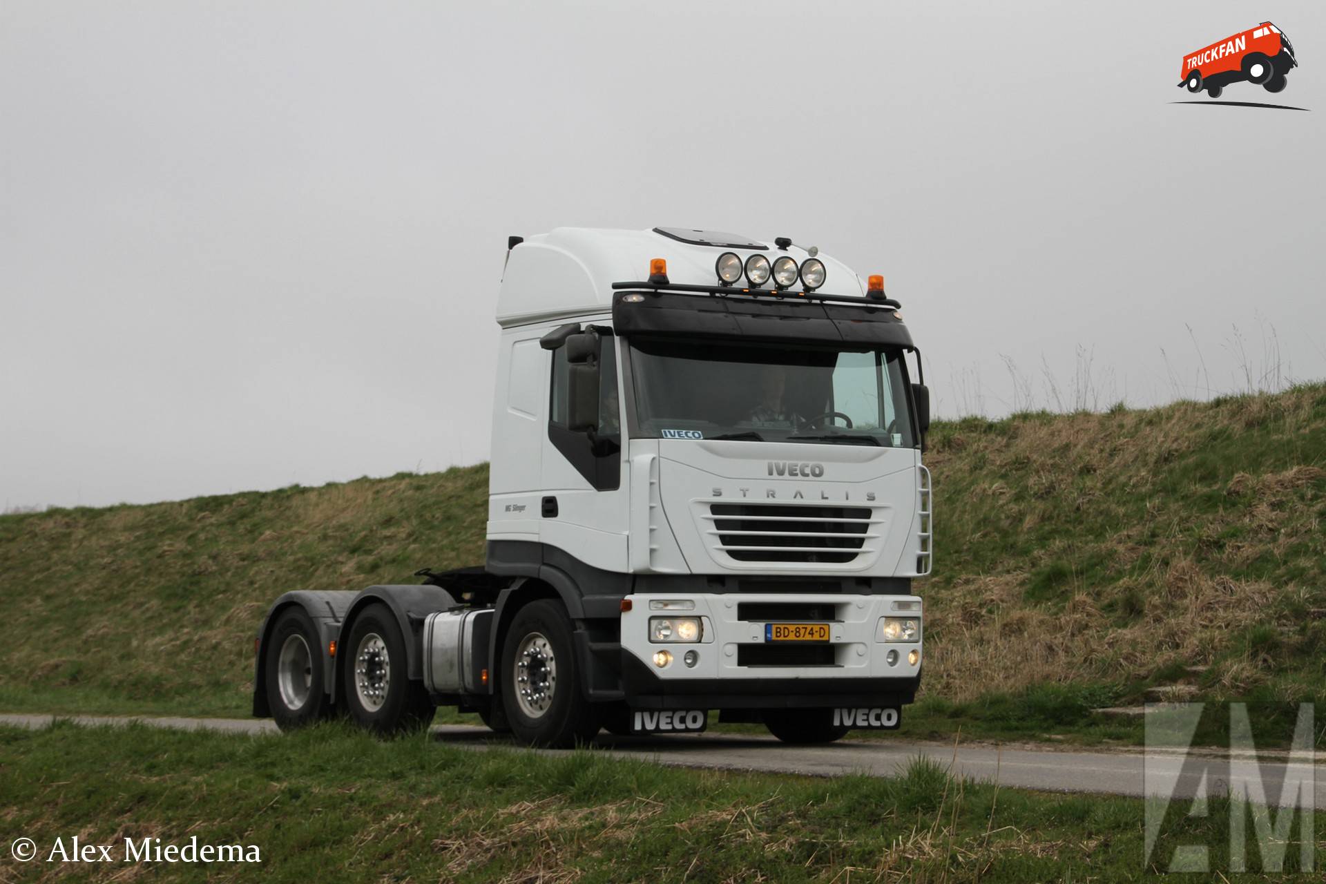 Iveco Stralis vrachtwagen van familie Slingerland