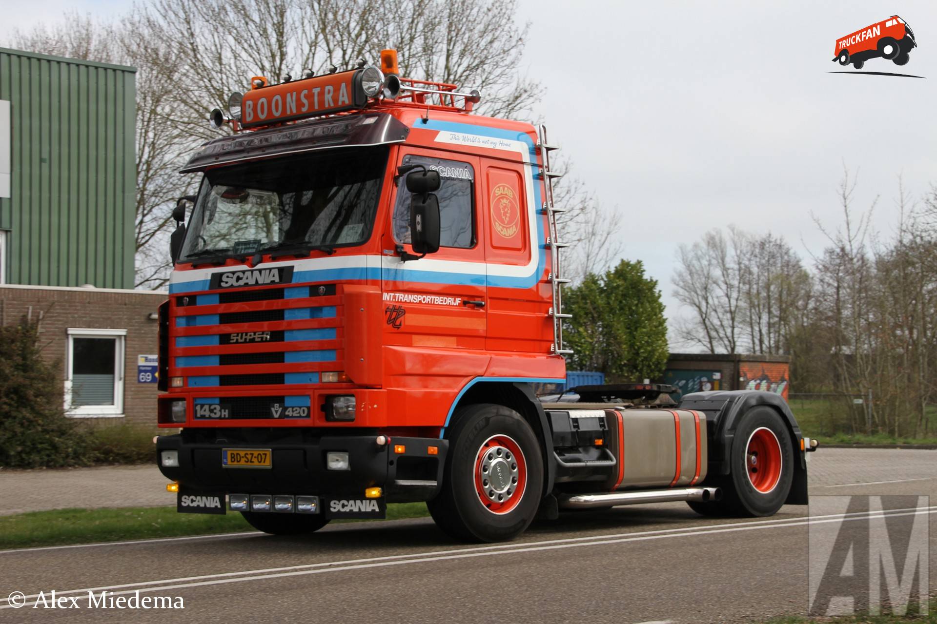 Scania 143H420 Streamline vrachtwagen van Boonstra