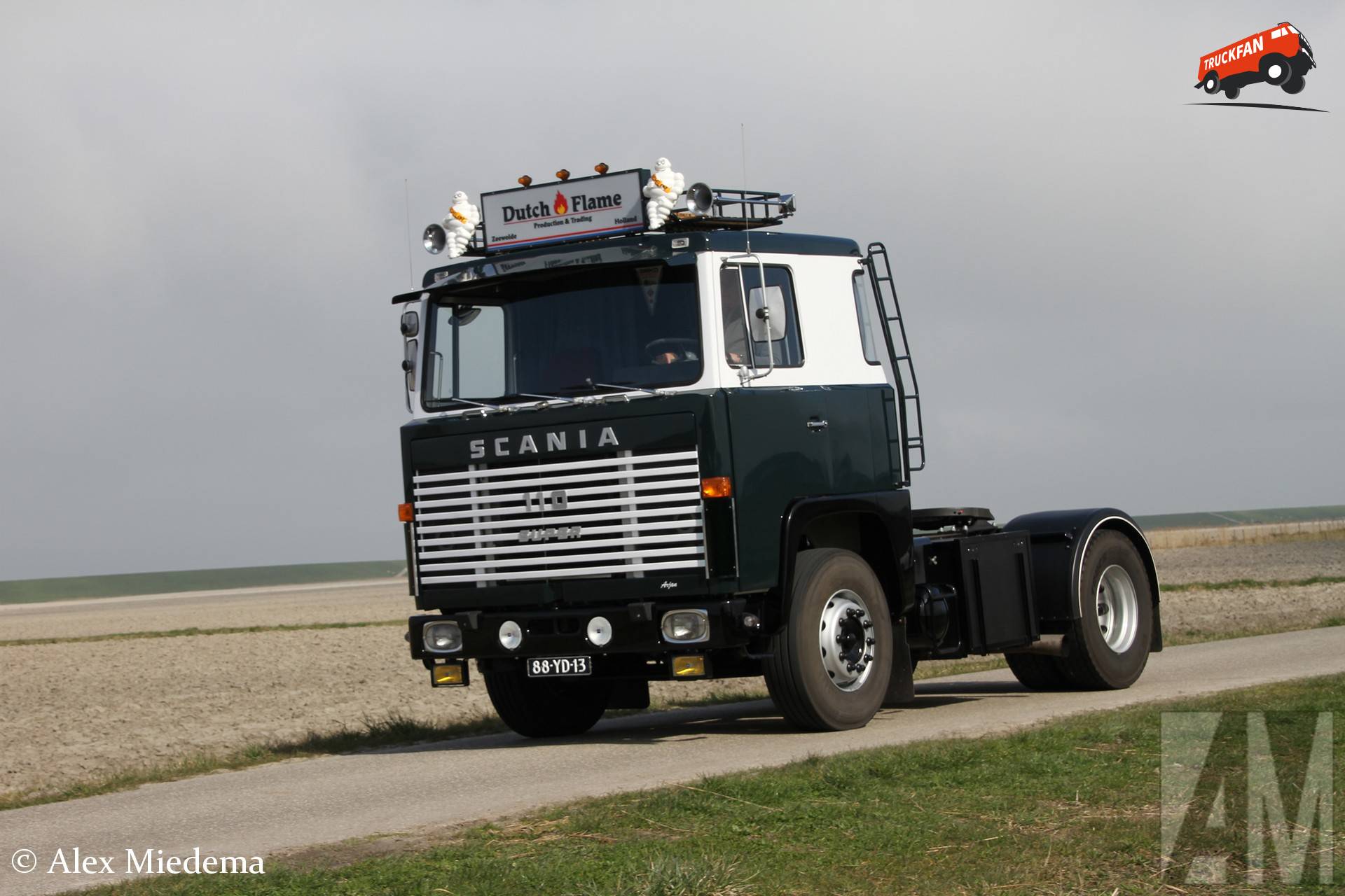 De Scania LB110 van Dutch Flame uit Zeewolde