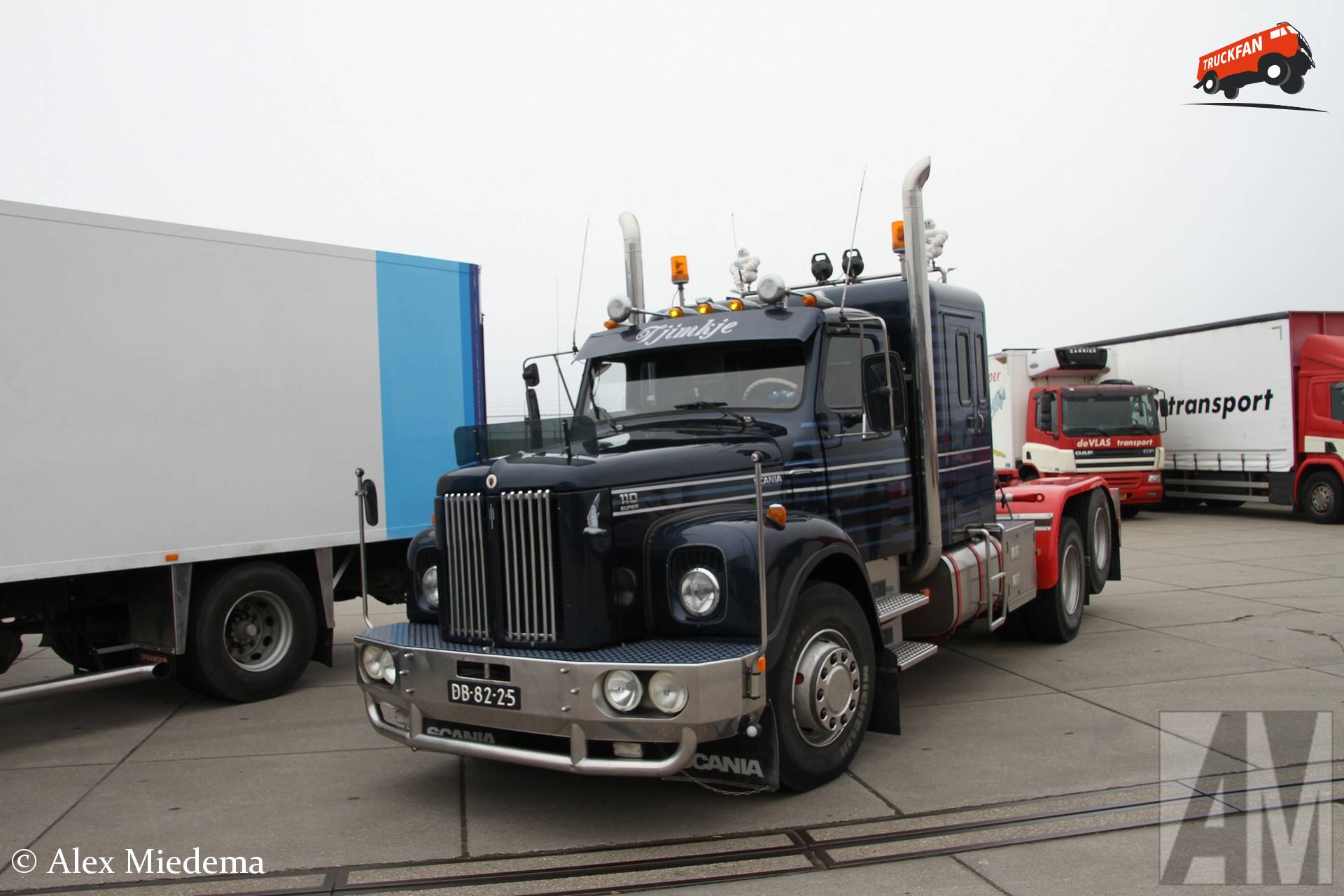 Scania LS110 Super truck in de noordwesthoek van Friesland
