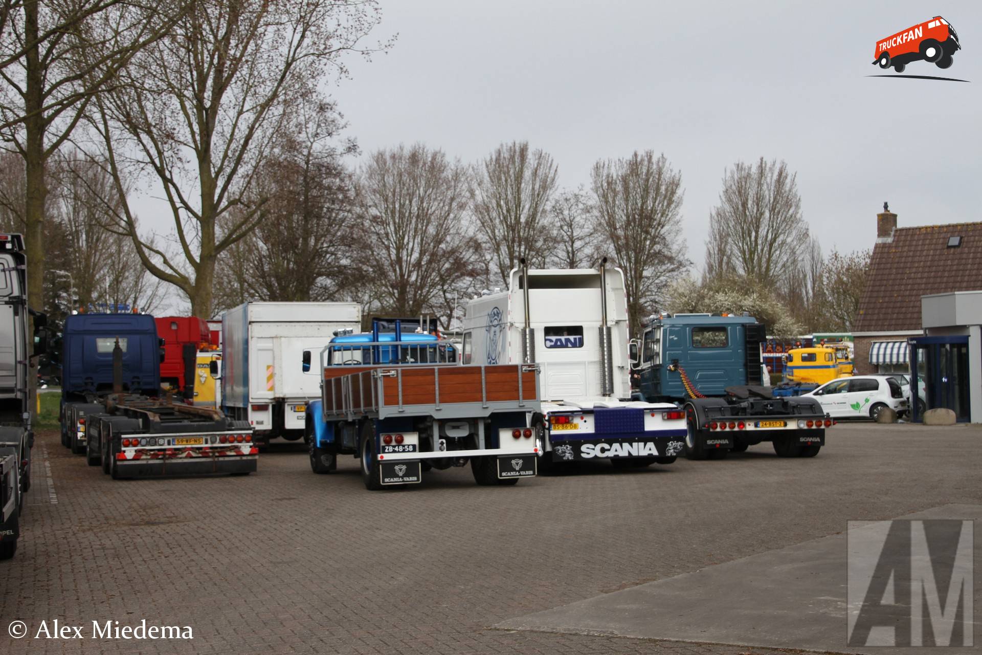Drie Scania neuzen sluiten de rij bij Rinsma