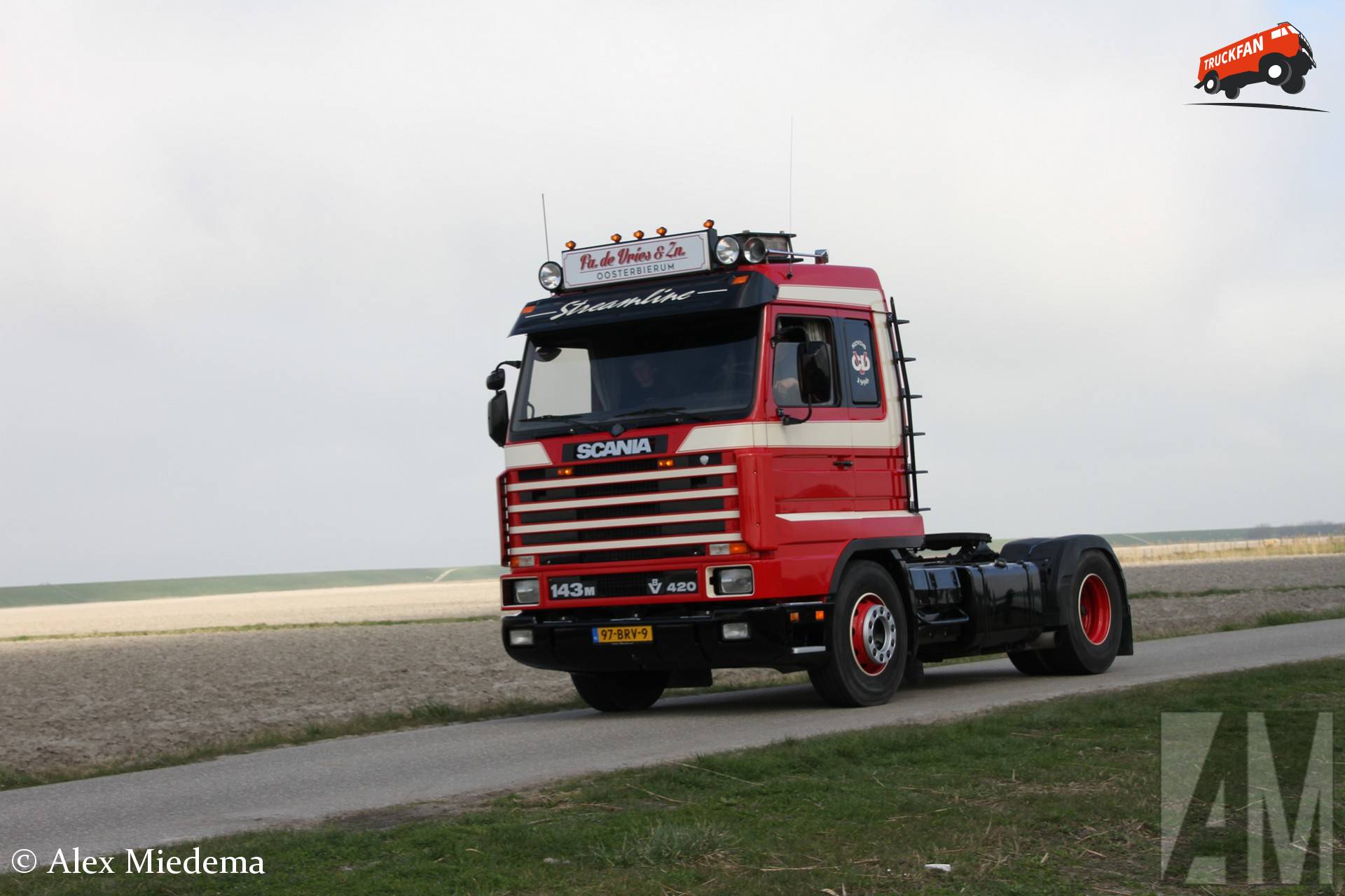 Scania 143M420 Streamline truck