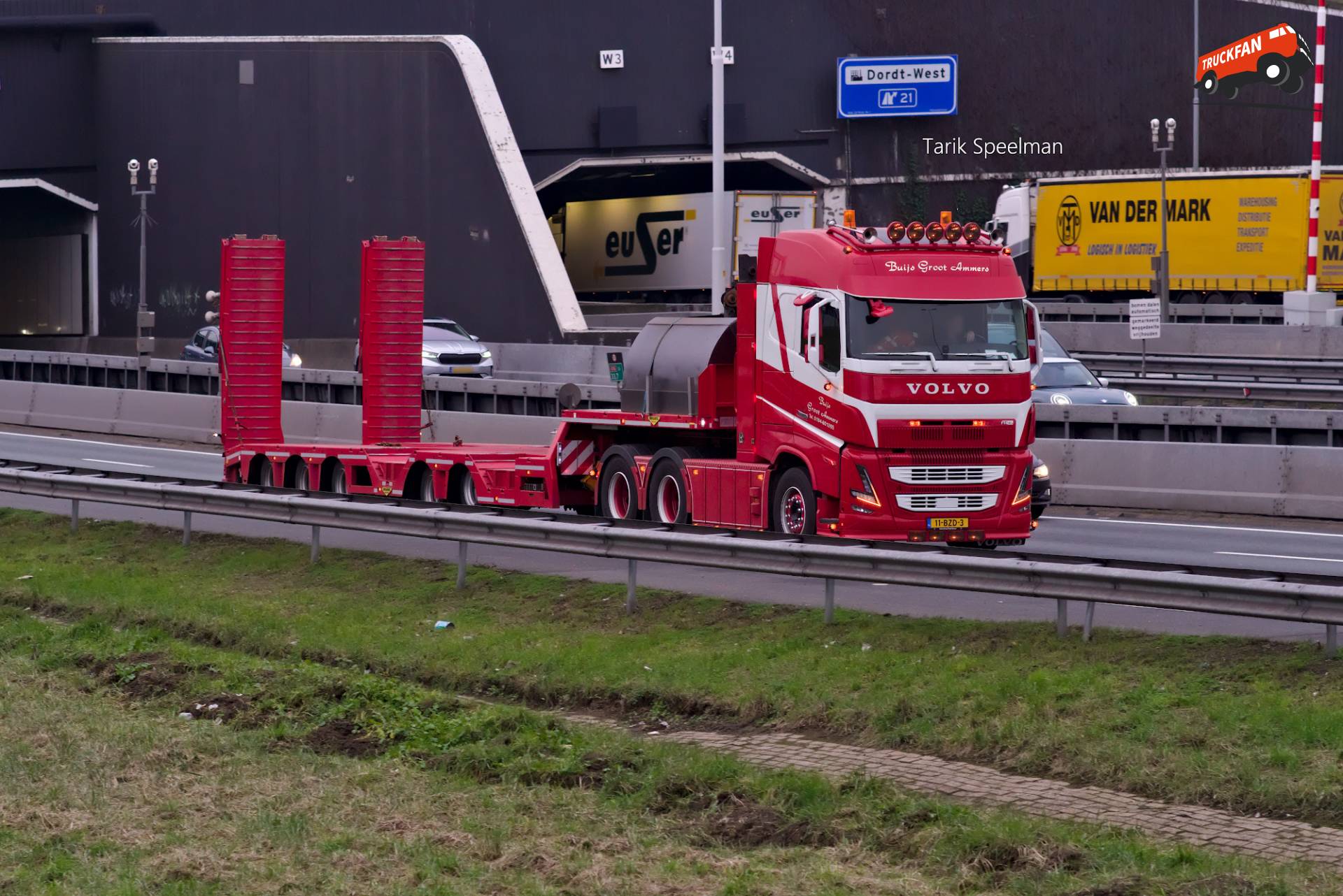 Volvo FH5 vrachtwagen met kenteken 11-BZD-3