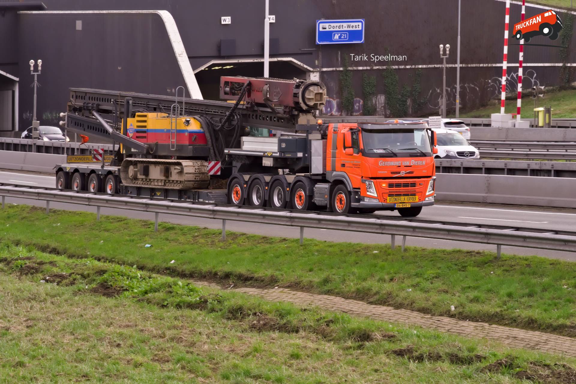 Volvo FM 4th Gen vrachtwagen met kenteken 06-BHS-7