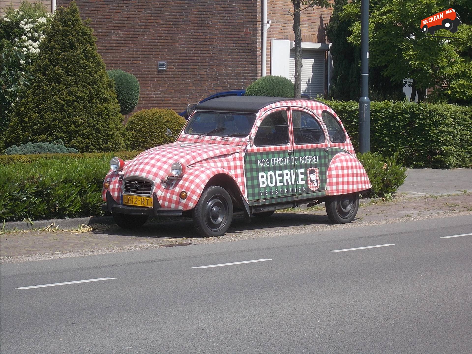 Citroën 2CV6 van 1985 in Breda