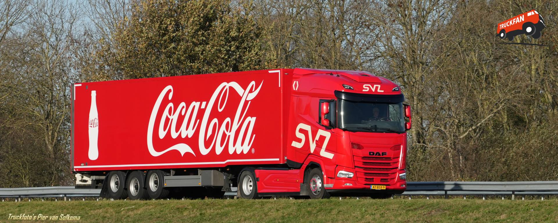 DAF XG truck met gesloten opbouw