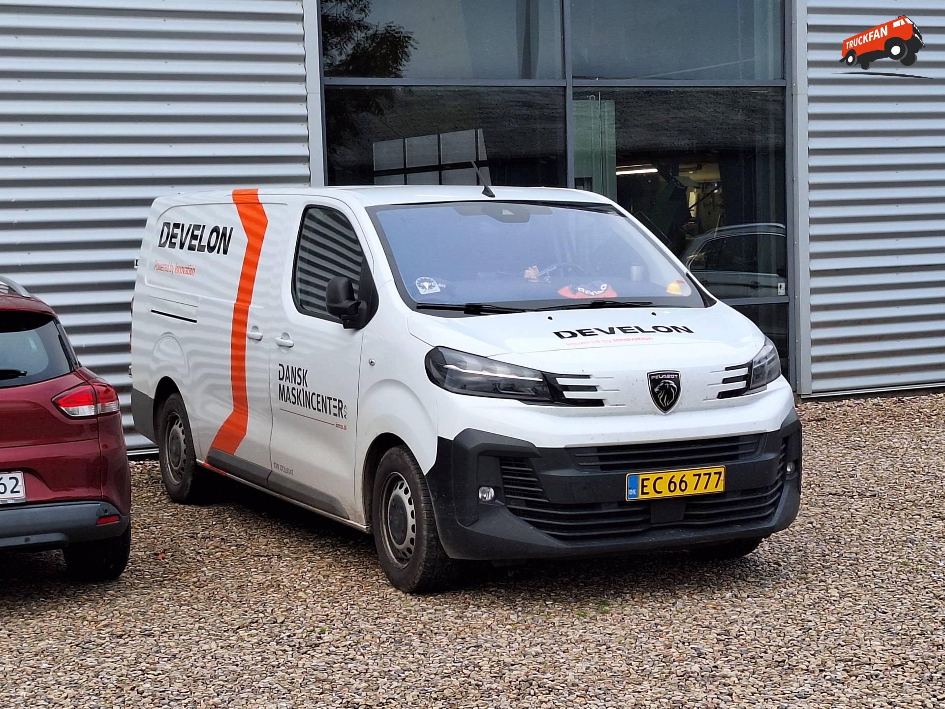 Peugeot Expert servicebus van Dansk Maskincenter