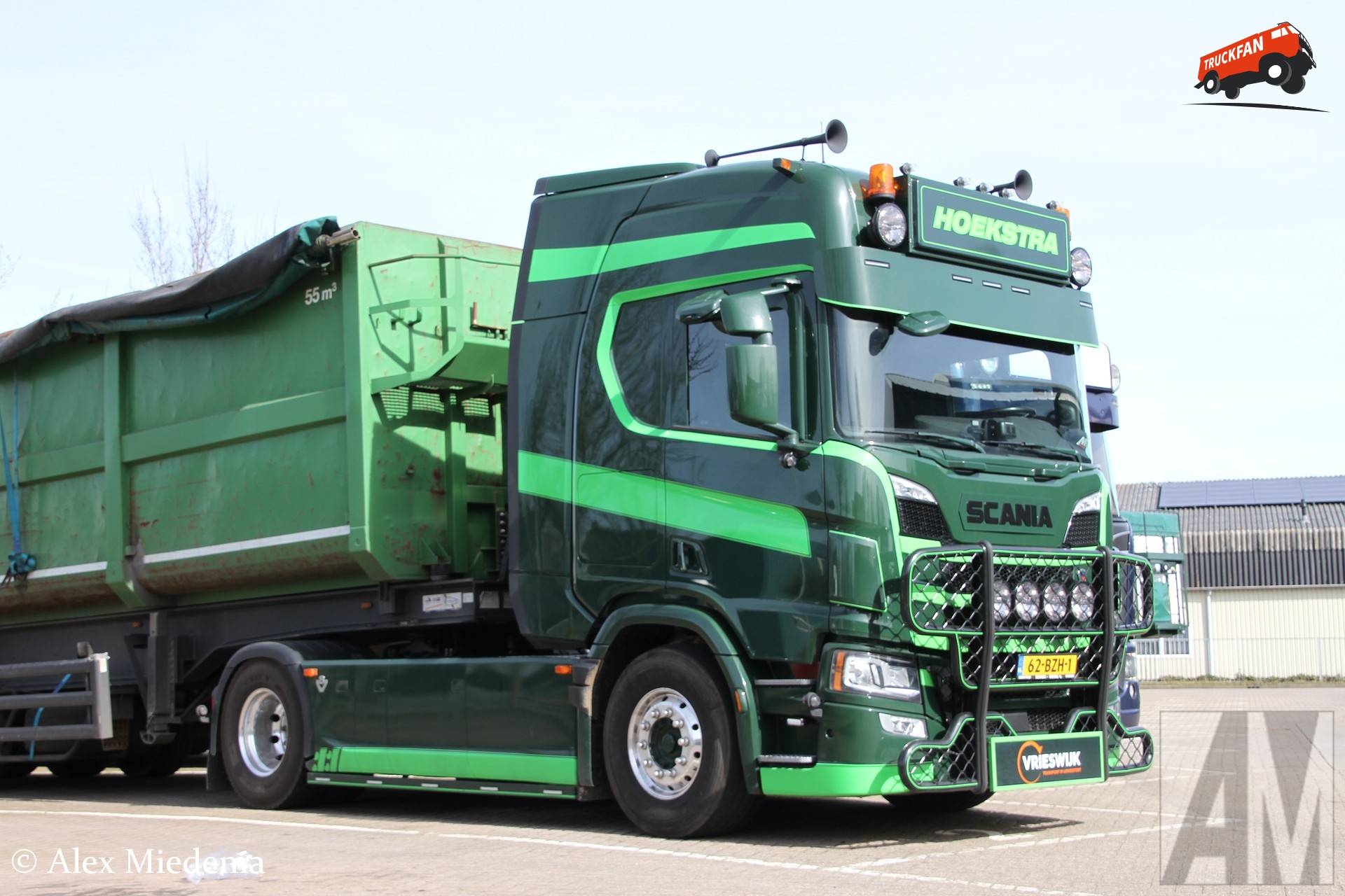Scania R660 truck with bullbar in Vrieswijk Minnertsga colors