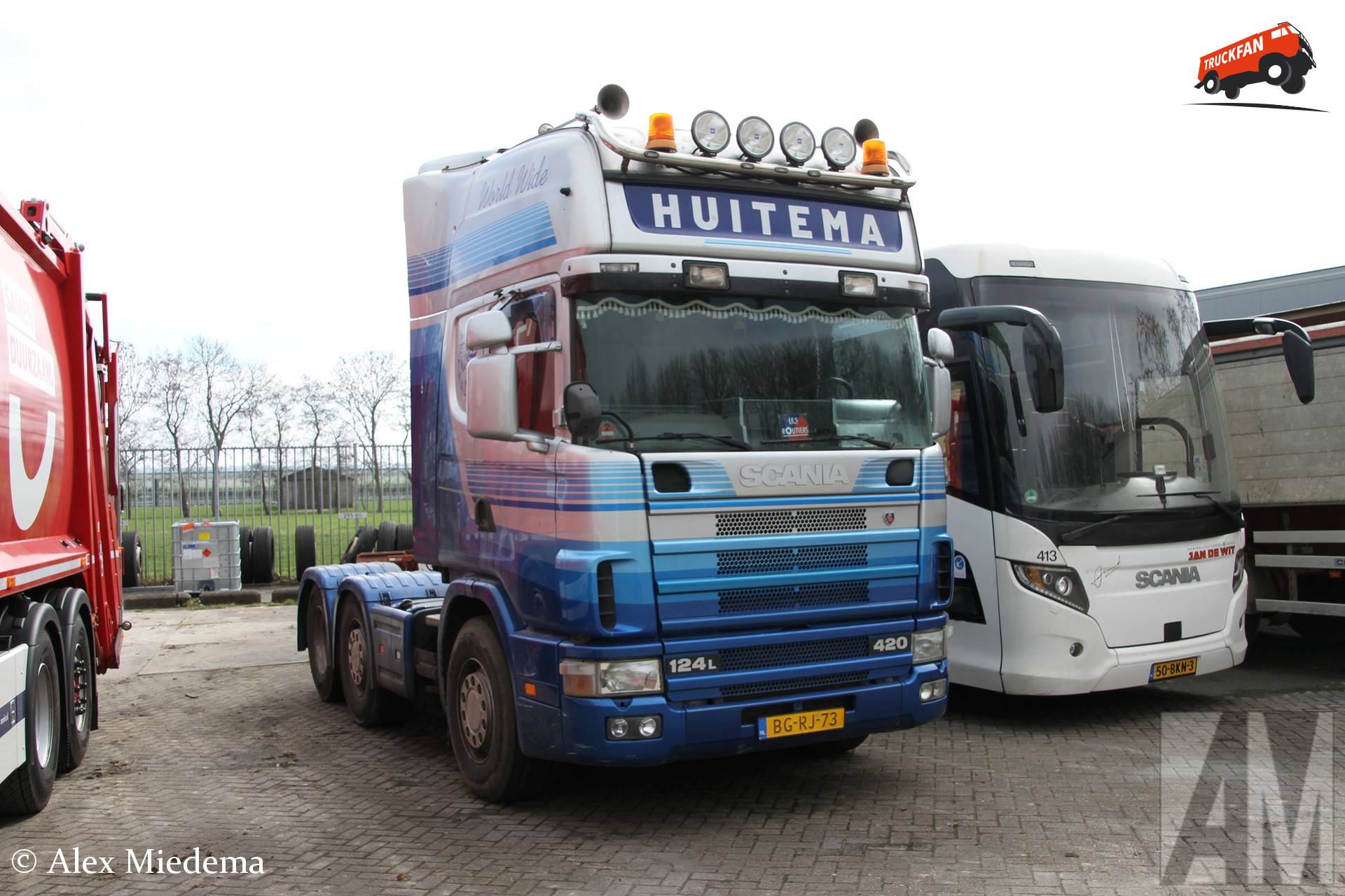 Scania 124 van Huitema