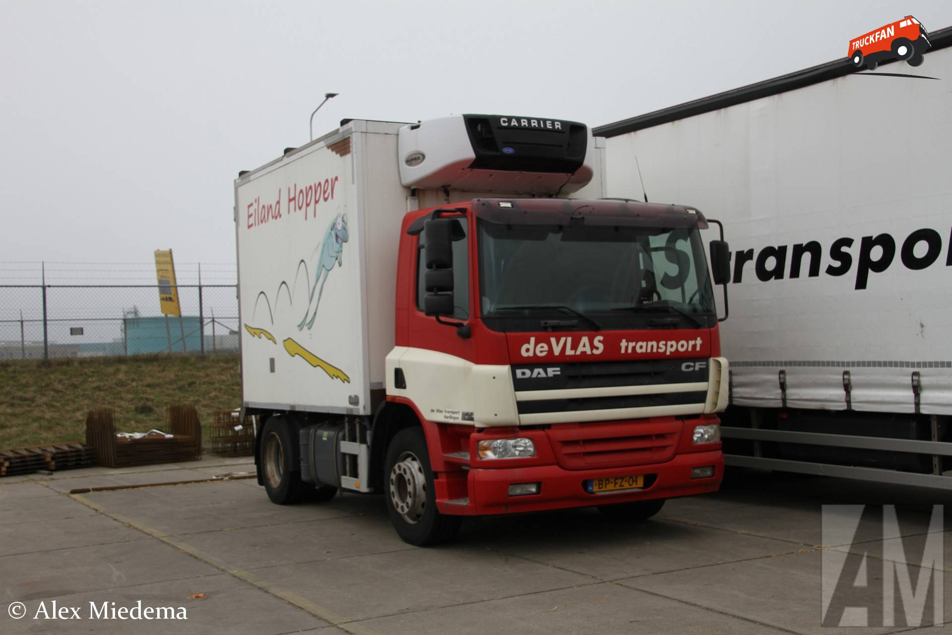 DAF CF75 Eiland Hopper van De Vlas