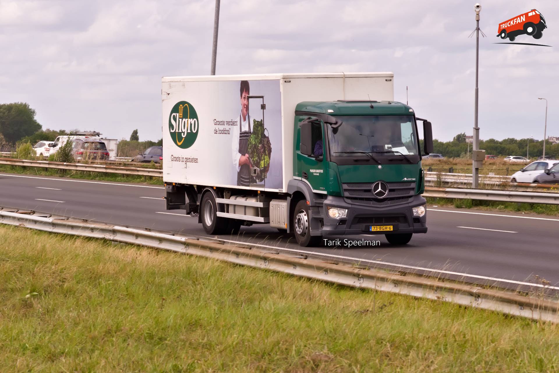 Mercedes-Benz Antos vrachtwagen op A15