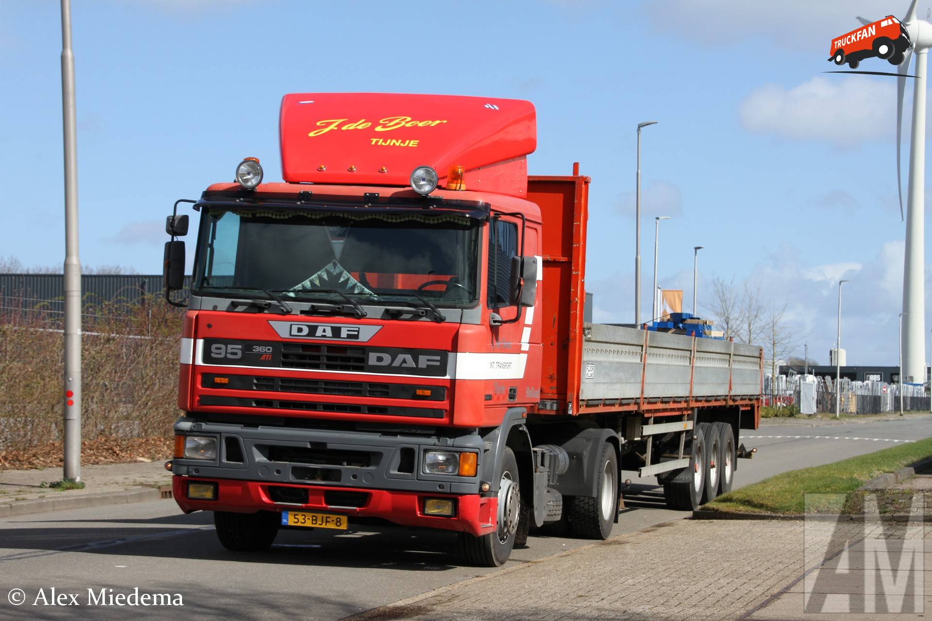 DAF 95 vrachtwagen van J. de Boer uit Tijnje