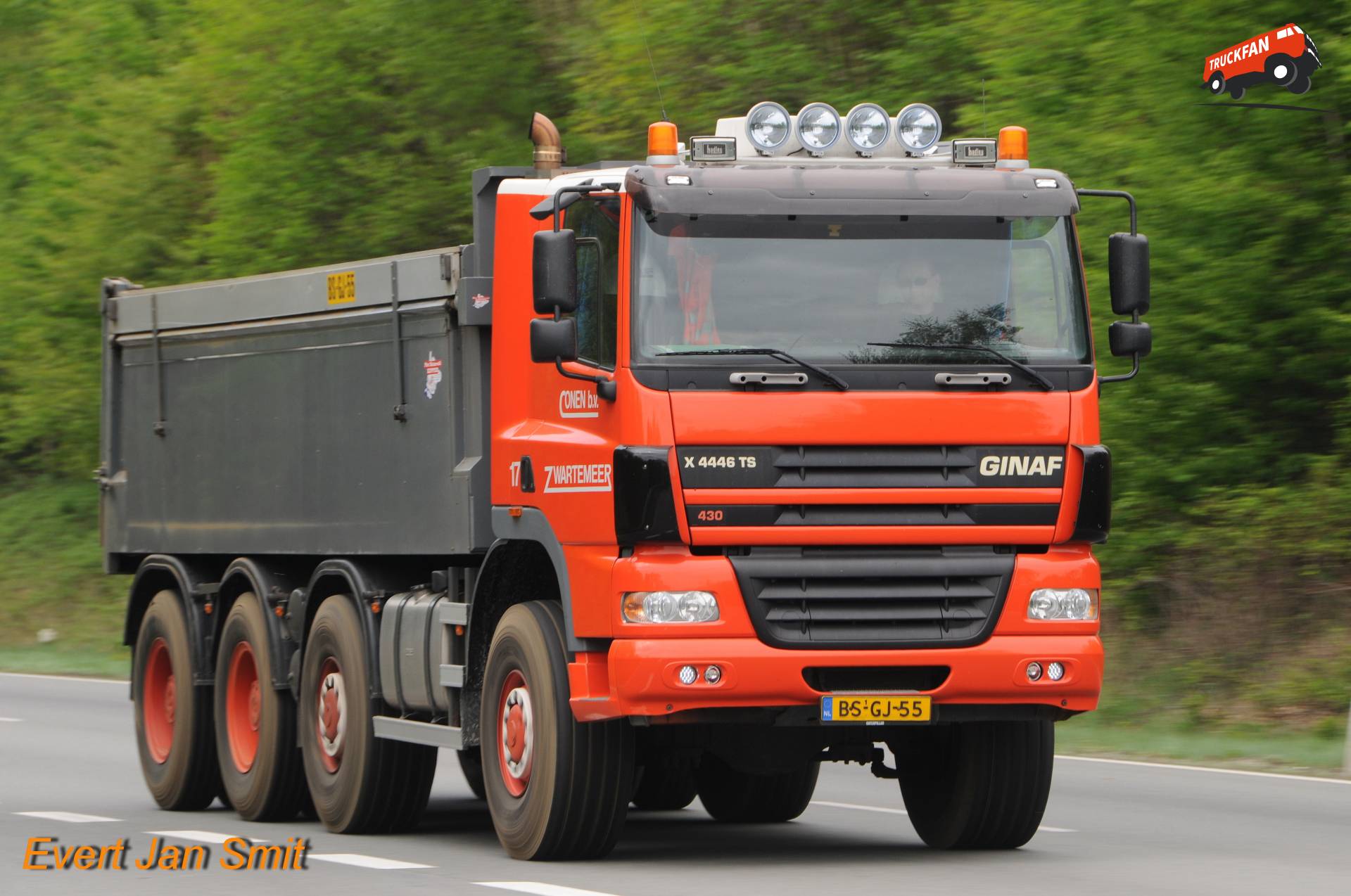 Auto 17 van Conen Zwartemeer op B402