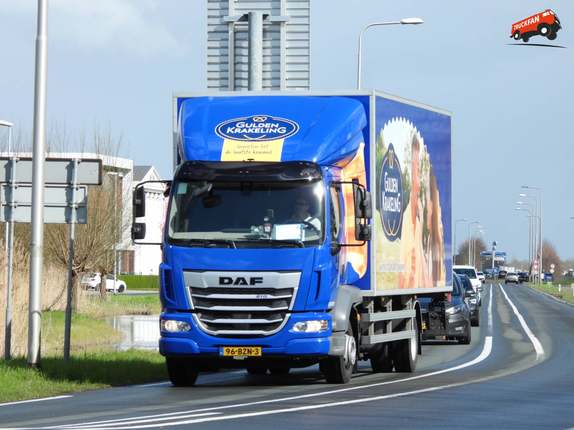 DAF XB 210 FA vrachtwagen van 2024