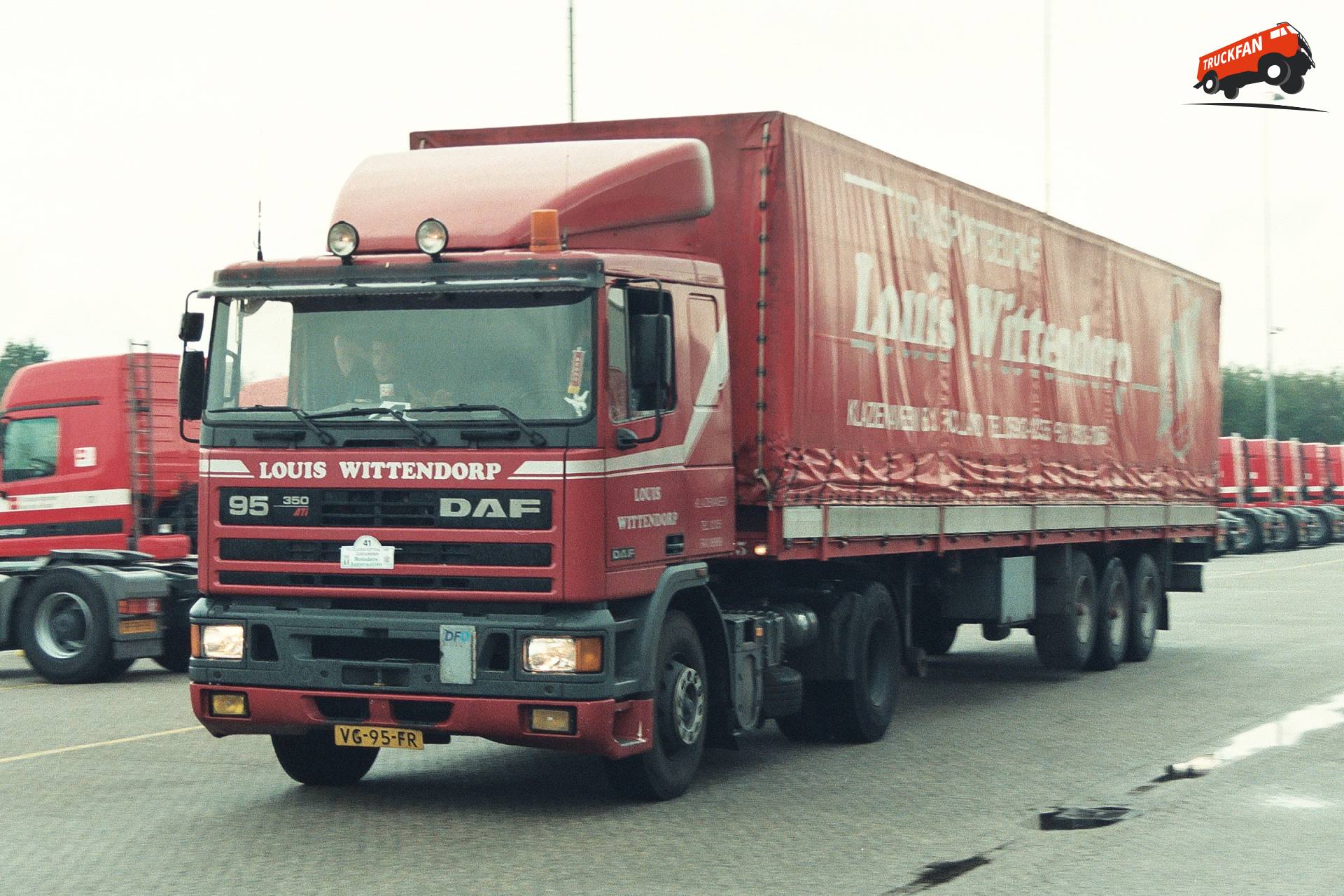 DAF 95-350 truck tijdens Kasteel Truckers tour