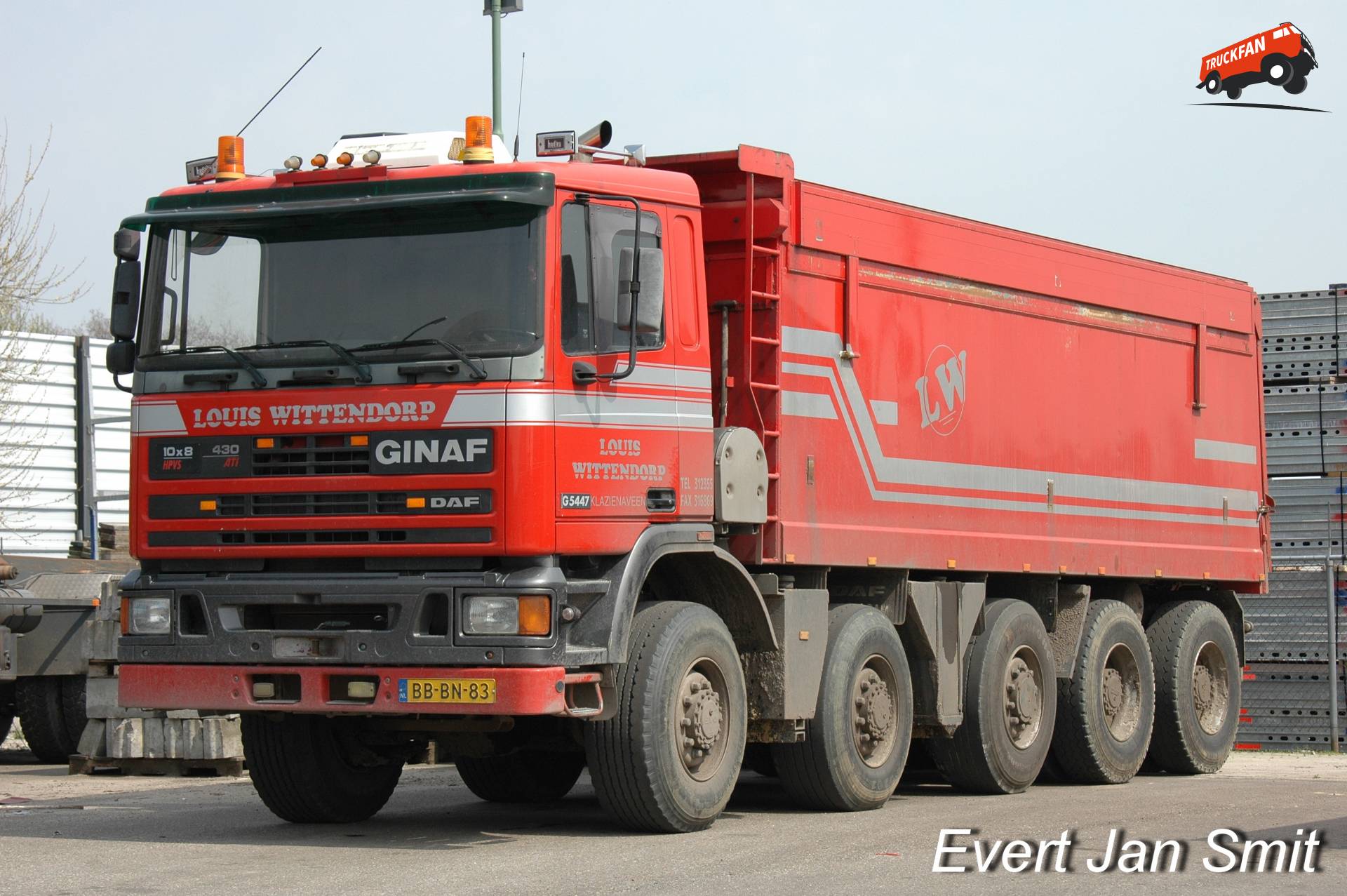 GINAF G5447 10x8 kipper truck