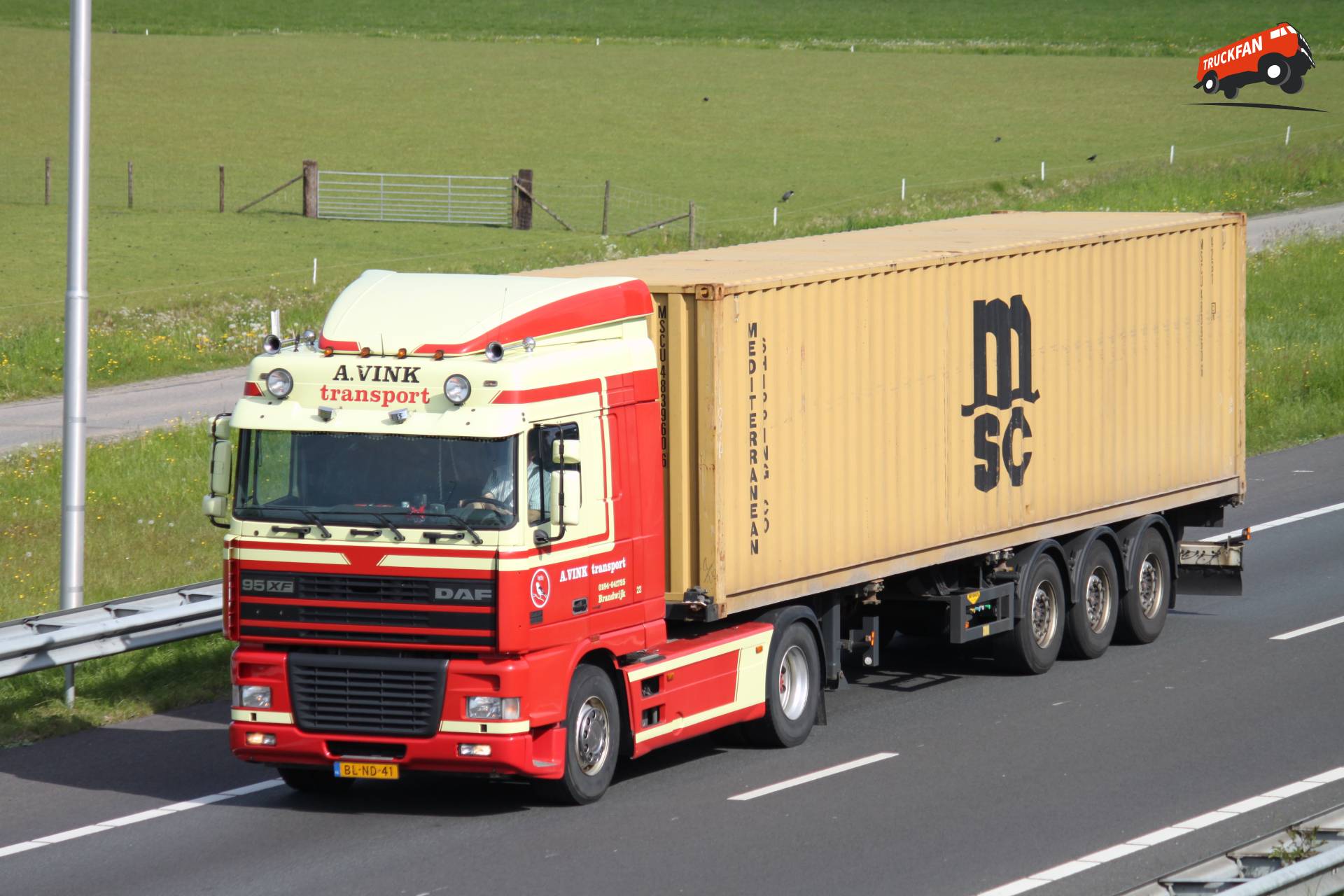 DAF 95XF truck by A Vink