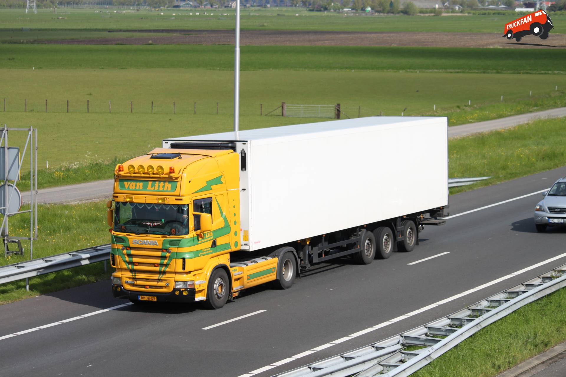 Scania R500 vrachtwagen van Transportbedrijf A.W.P. van Lith