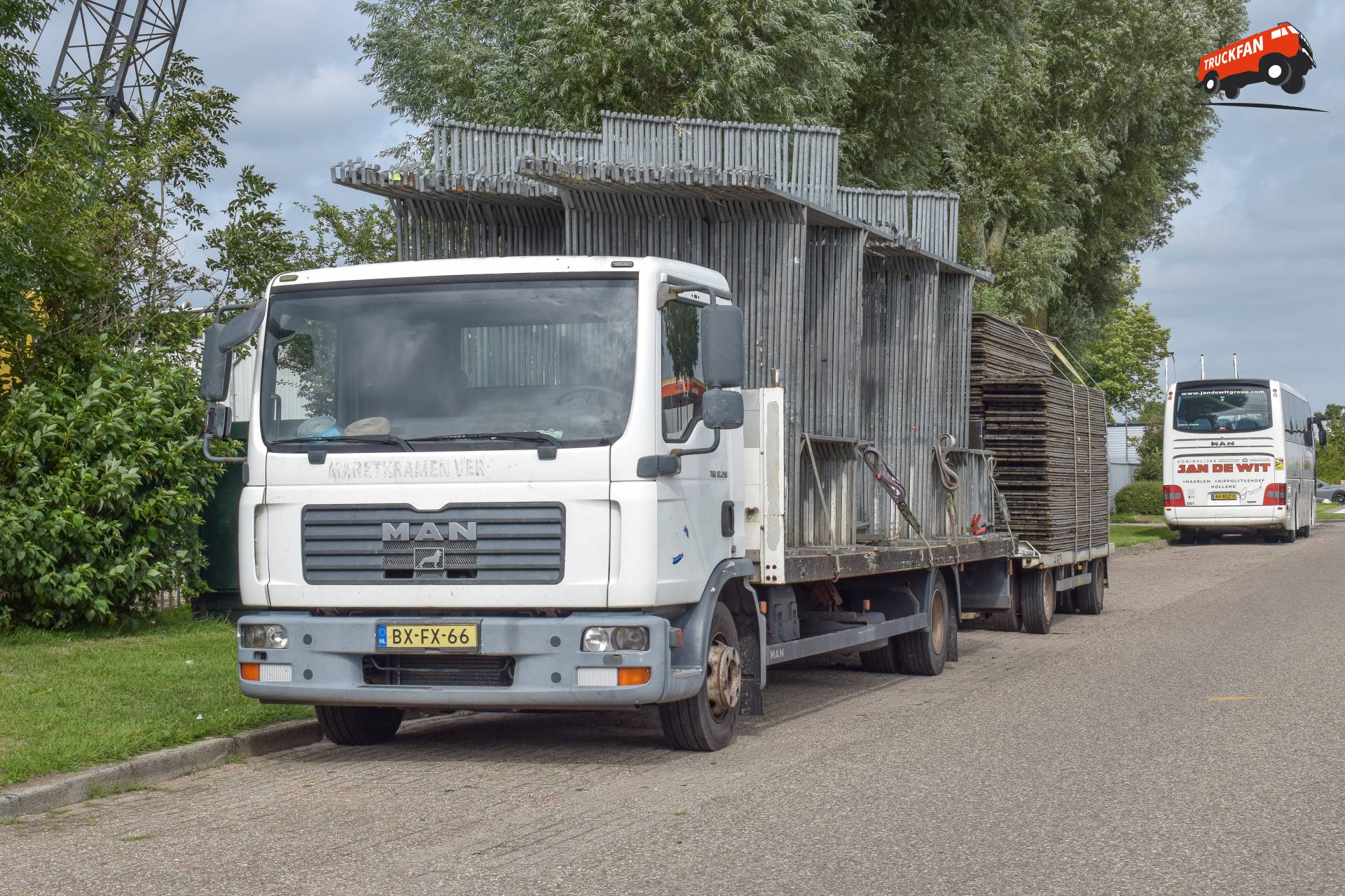 MAN TGL 12.210 4X2 BL Marktkramenverhuur.nl Hoorn