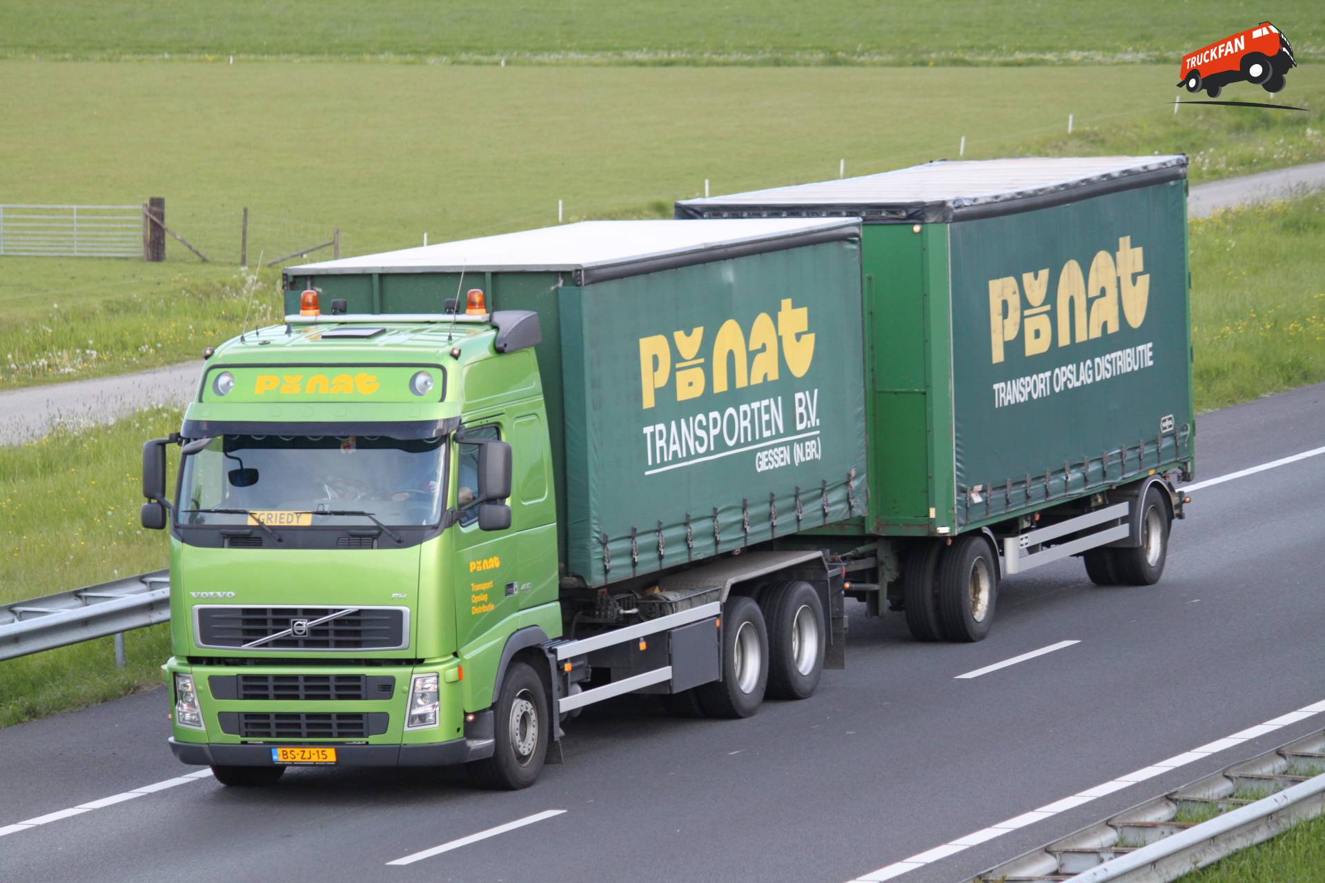 Volvo FH truck van P. van der Nat Transport