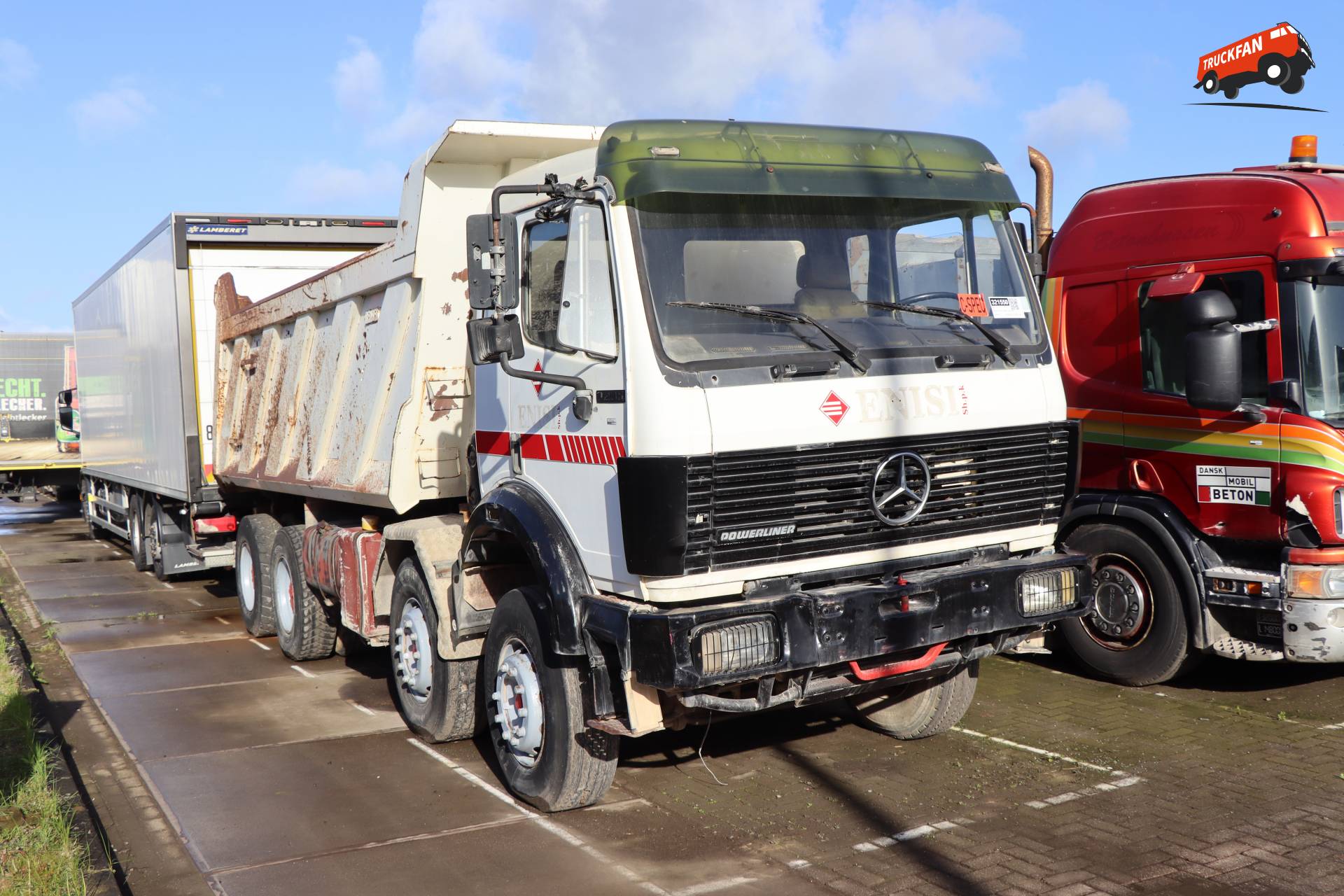 Mercedes-Benz 3235 Powerliner bij Kleyn Trucks