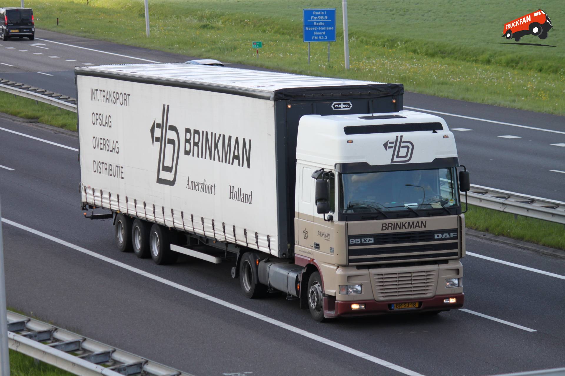 DAF 95XF truck by Brinkman