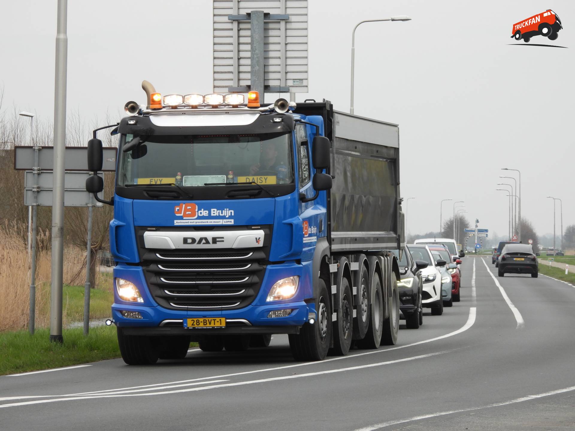 DAF CF 530 10x4 Wide Spread op N210 bij Schoonhoven
