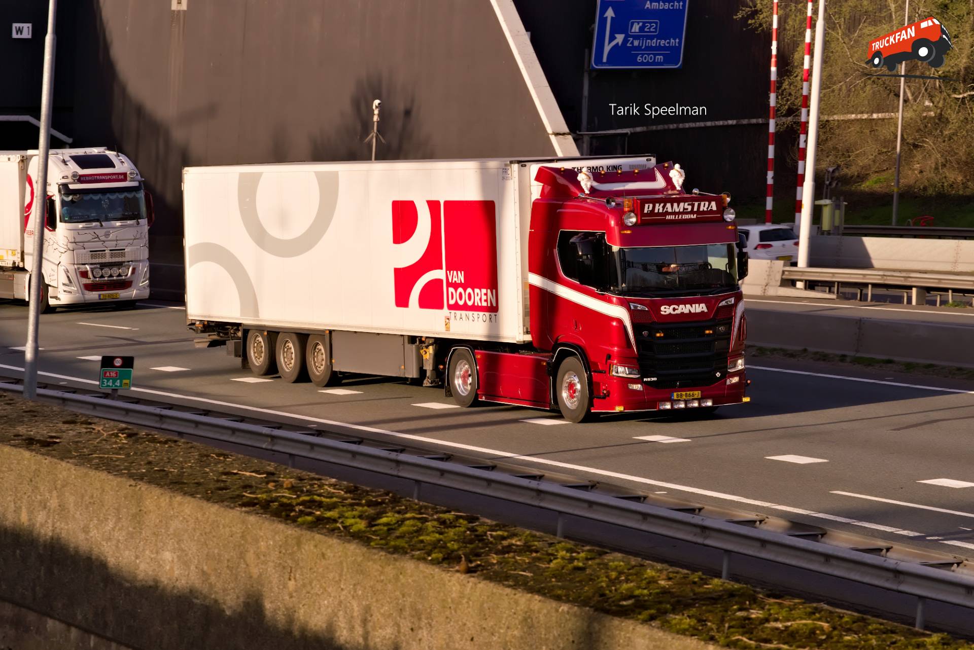 Scania R530 vrachtwagen met kenteken BB-866-J